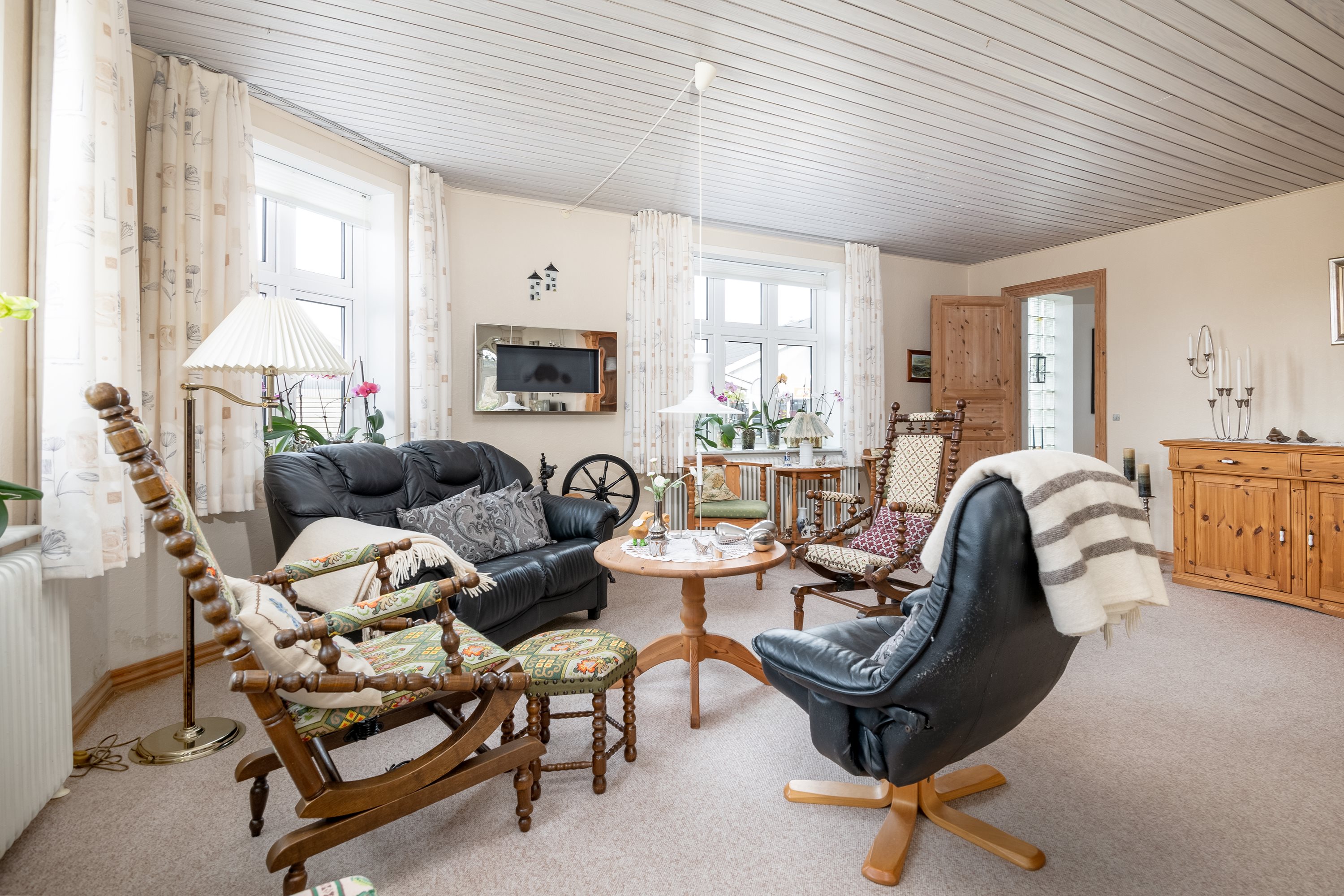 Fremhævet stue billede i fuldskærmstilstand. Billede af Hjørringvej 413, 9750 Østervrå