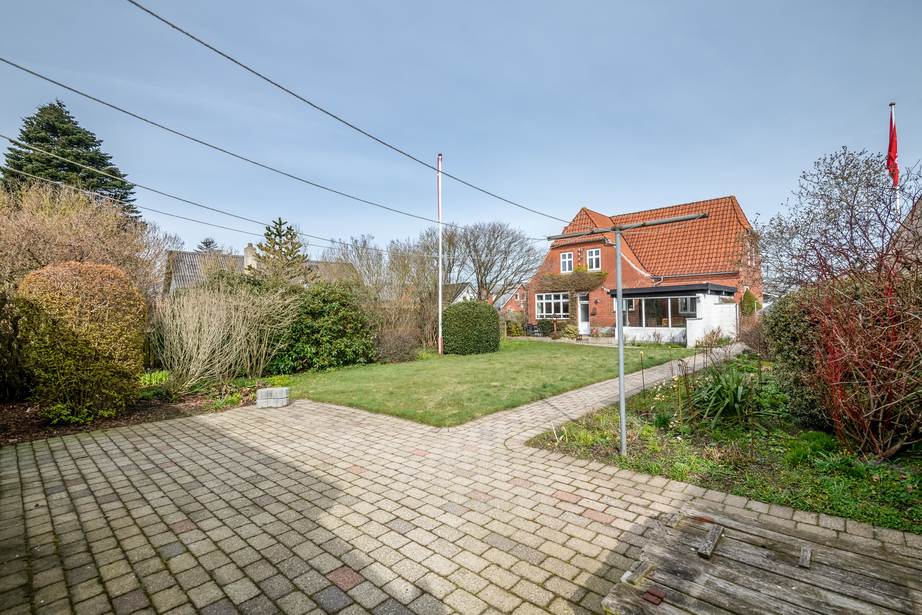 Fremhævet terrasse billede i fuldskærmstilstand. Billede af Hjørringvej 413, 9750 Østervrå