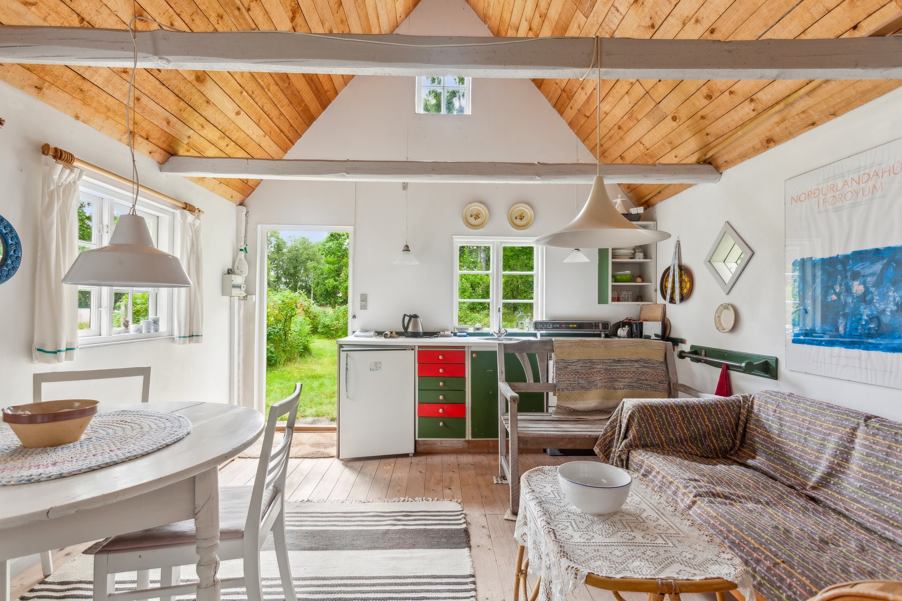 Fremhævet stue billede i fuldskærmstilstand. Billede af Juelsmindevej 3, Byrum, 9940 Læsø