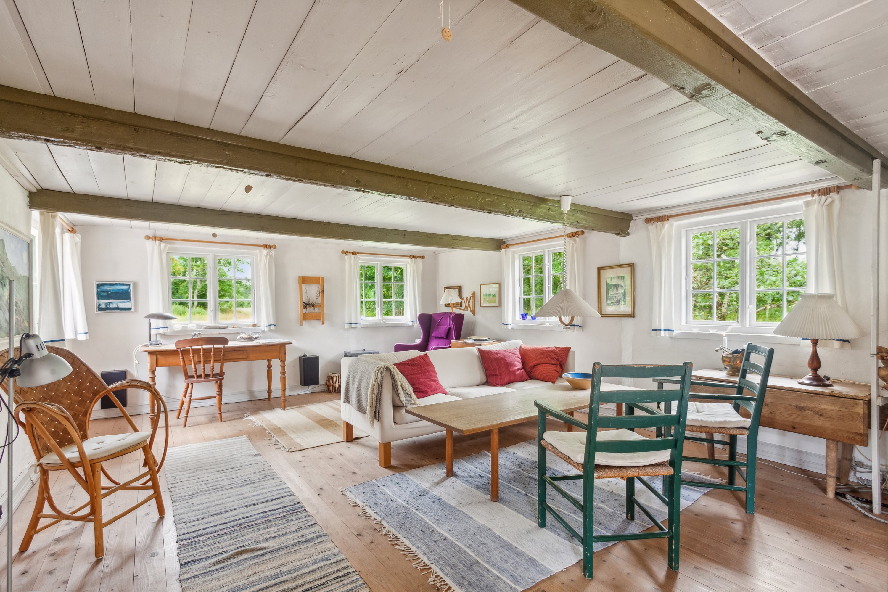 Fremhævet stue billede i fuldskærmstilstand. Billede af Juelsmindevej 3, Byrum, 9940 Læsø