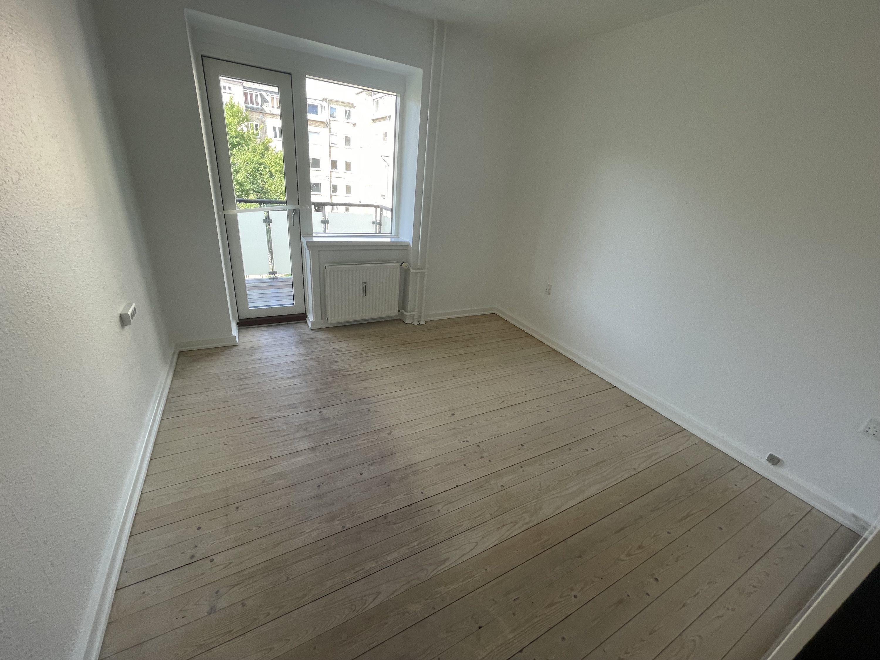 Fremhævet  billede i fuldskærmstilstand. Billede af Ivar Huitfeldts Gade 9, 1. th., 9000 Aalborg