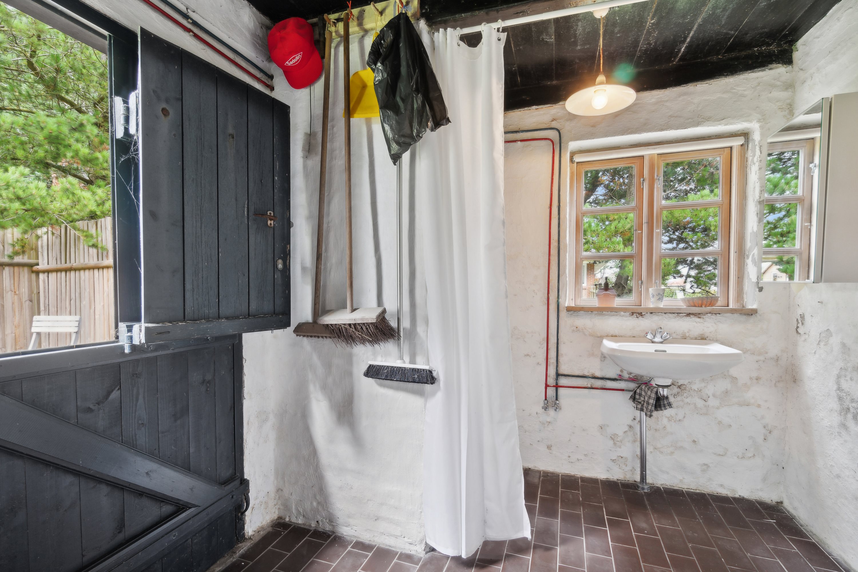 Fremhævet badeværelse billede i fuldskærmstilstand. Billede af Vangvej 6, Klitmøller, 7700 Thisted