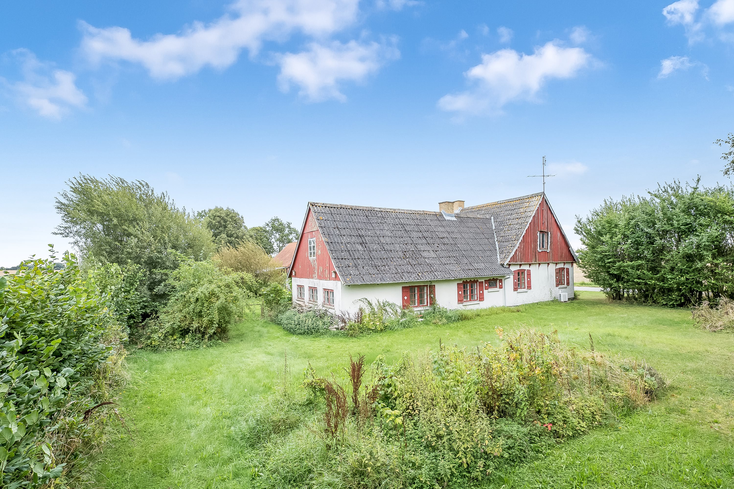 Fremhævet mastefoto billede i fuldskærmstilstand. Billede af Viemosevej 89, Nøbbet, 4913 Horslunde