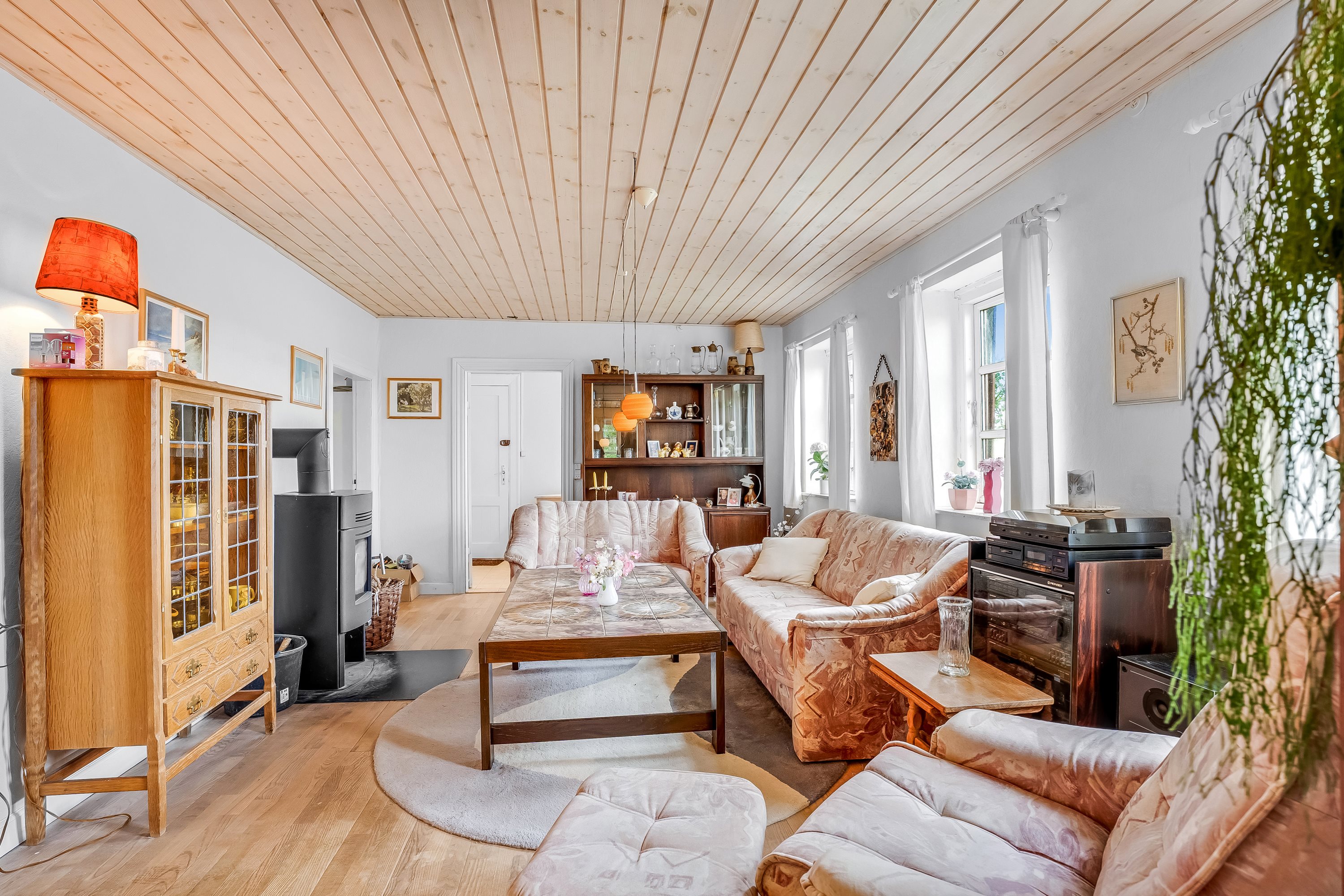 Fremhævet stue billede i fuldskærmstilstand. Billede af Viemosevej 89, Nøbbet, 4913 Horslunde