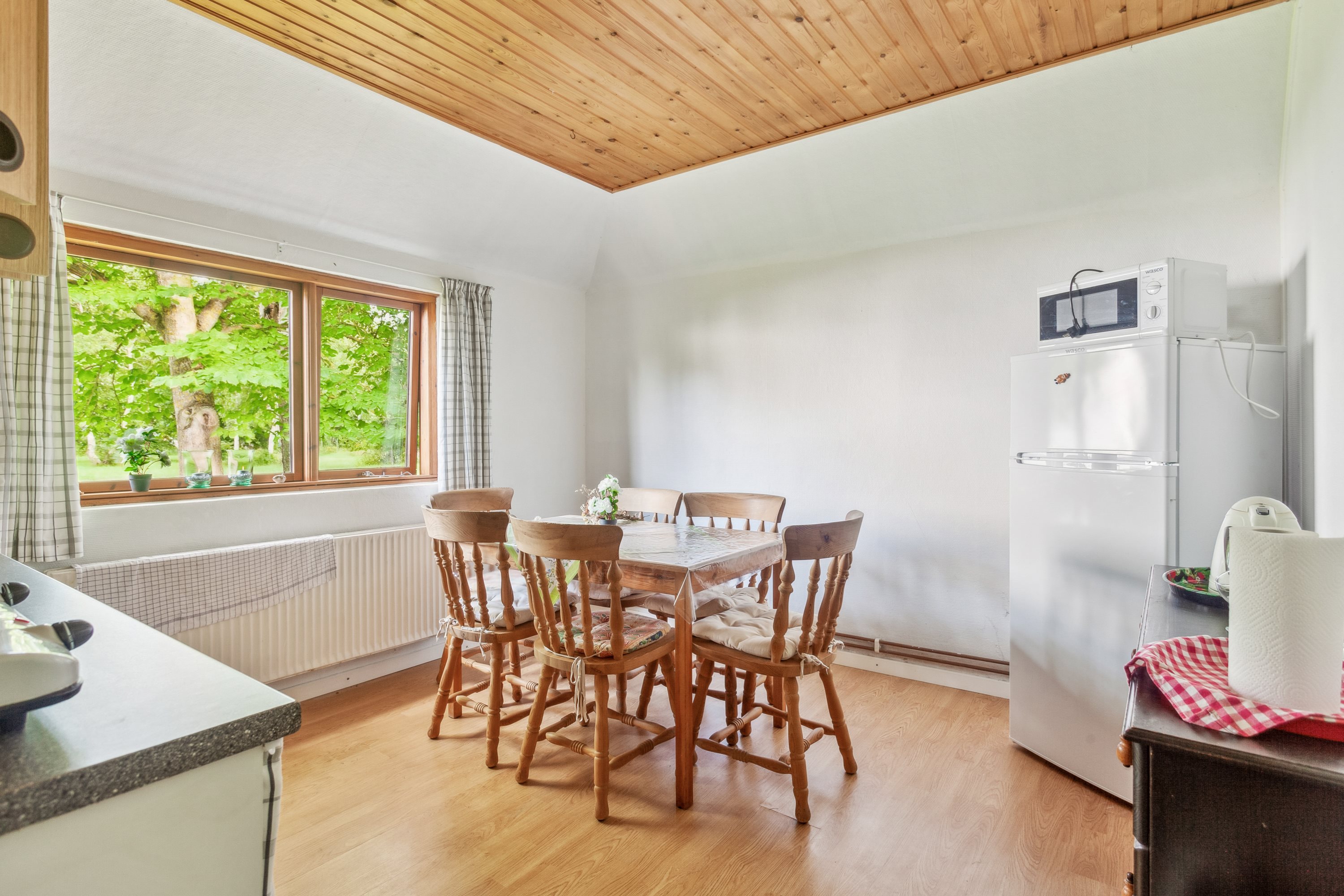 Fremhævet køkken billede i fuldskærmstilstand. Billede af Agersigen 9, Vesterø Havn, 9940 Læsø