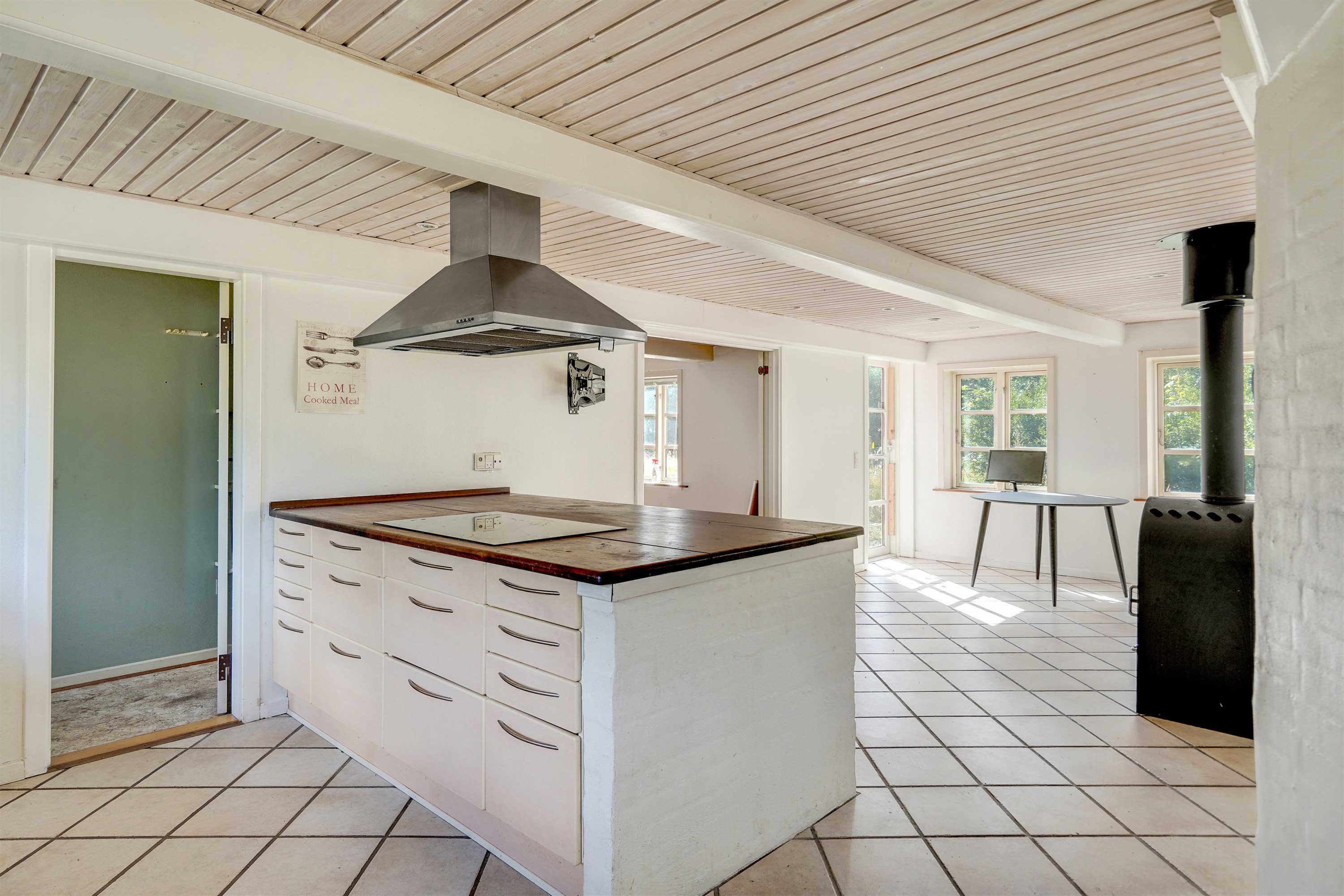 Fremhævet køkken billede i fuldskærmstilstand. Billede af Tanderupvej 3, Kirkeby, 6760 Ribe