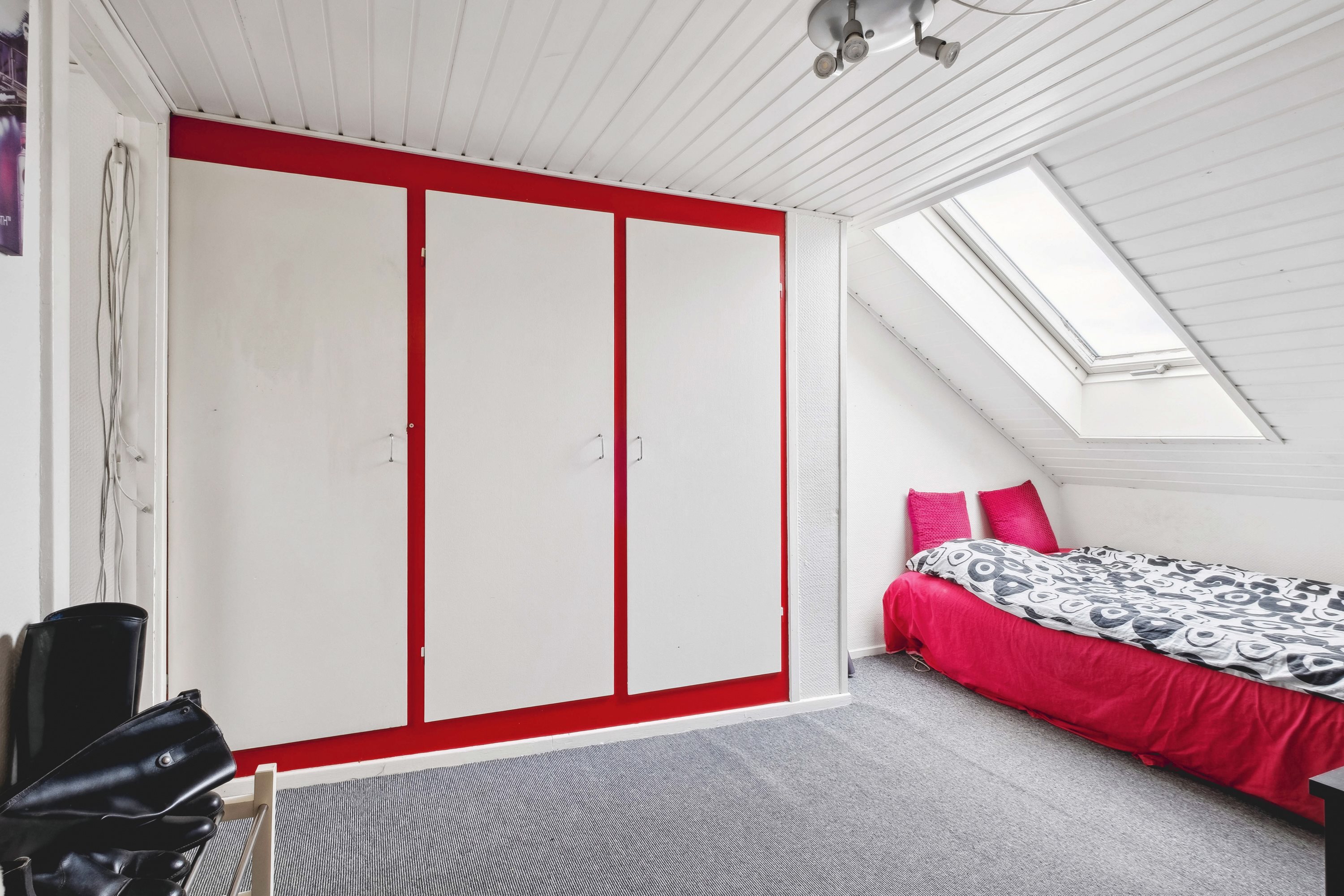 Fremhævet værelse billede i fuldskærmstilstand. Billede af Hovedgaden 18, 8763 Rask Mølle