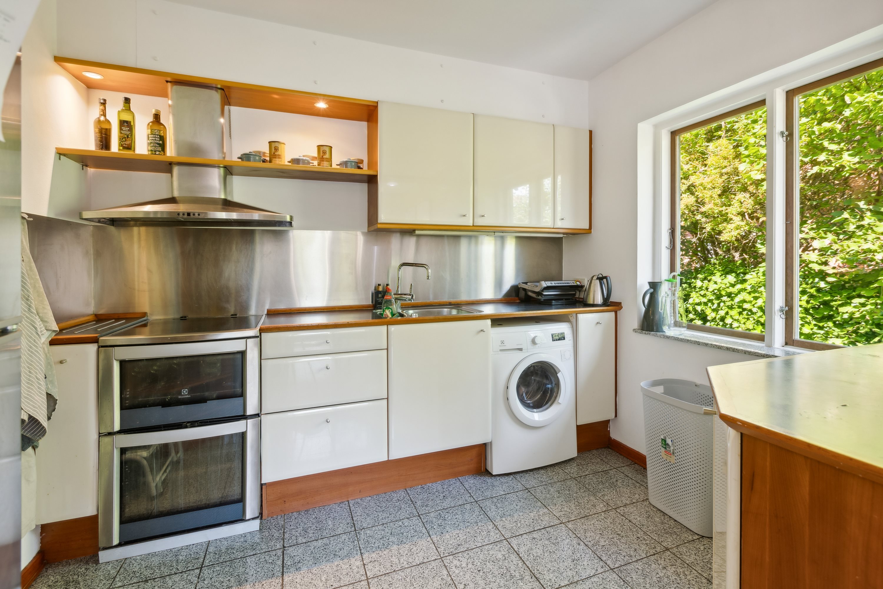 Fremhævet køkken billede i fuldskærmstilstand. Billede af Nørre Alle 44, 2600 Glostrup