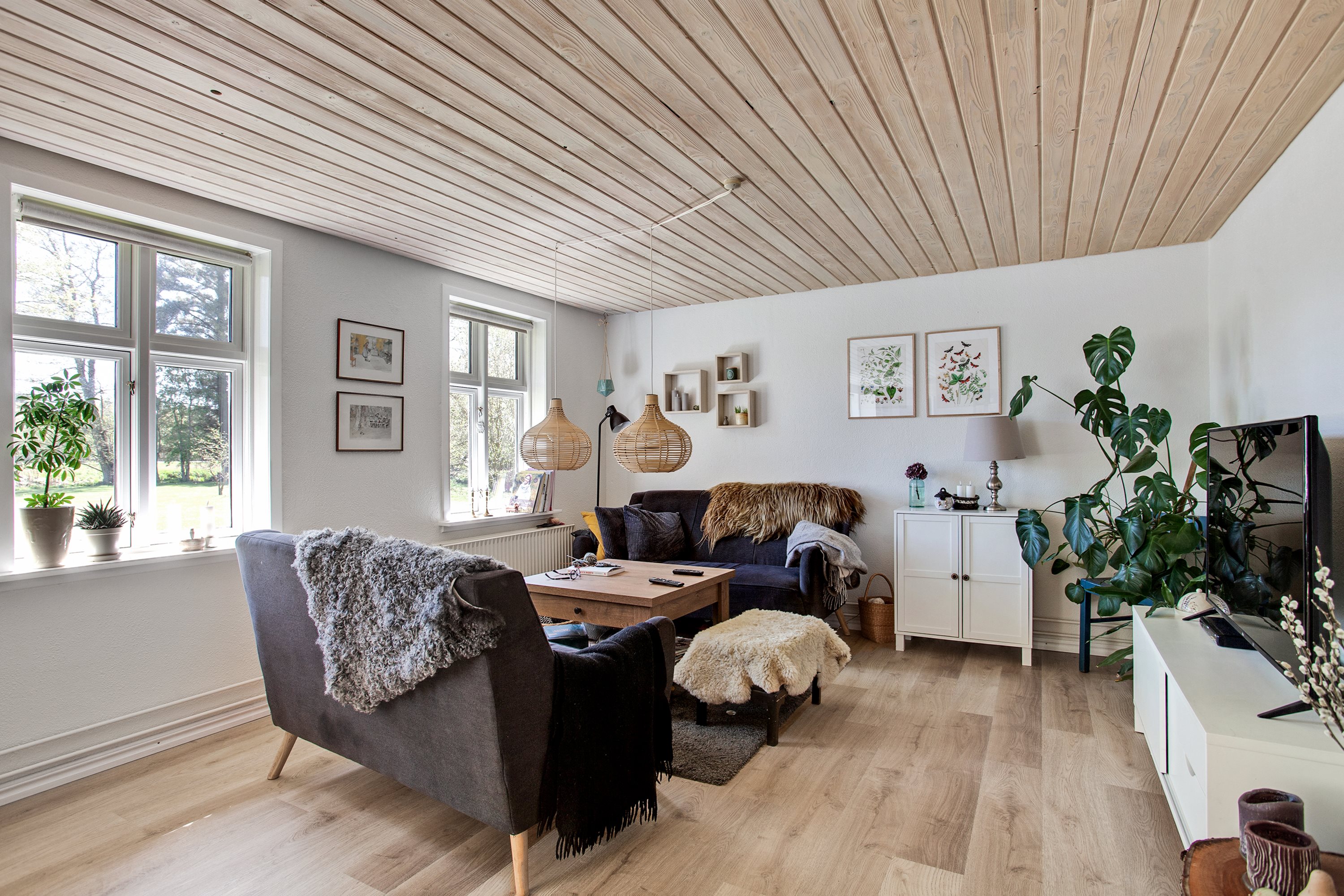 Fremhævet stue billede i fuldskærmstilstand. Billede af Østerbyvejen 39, Østerby, 9940 Læsø