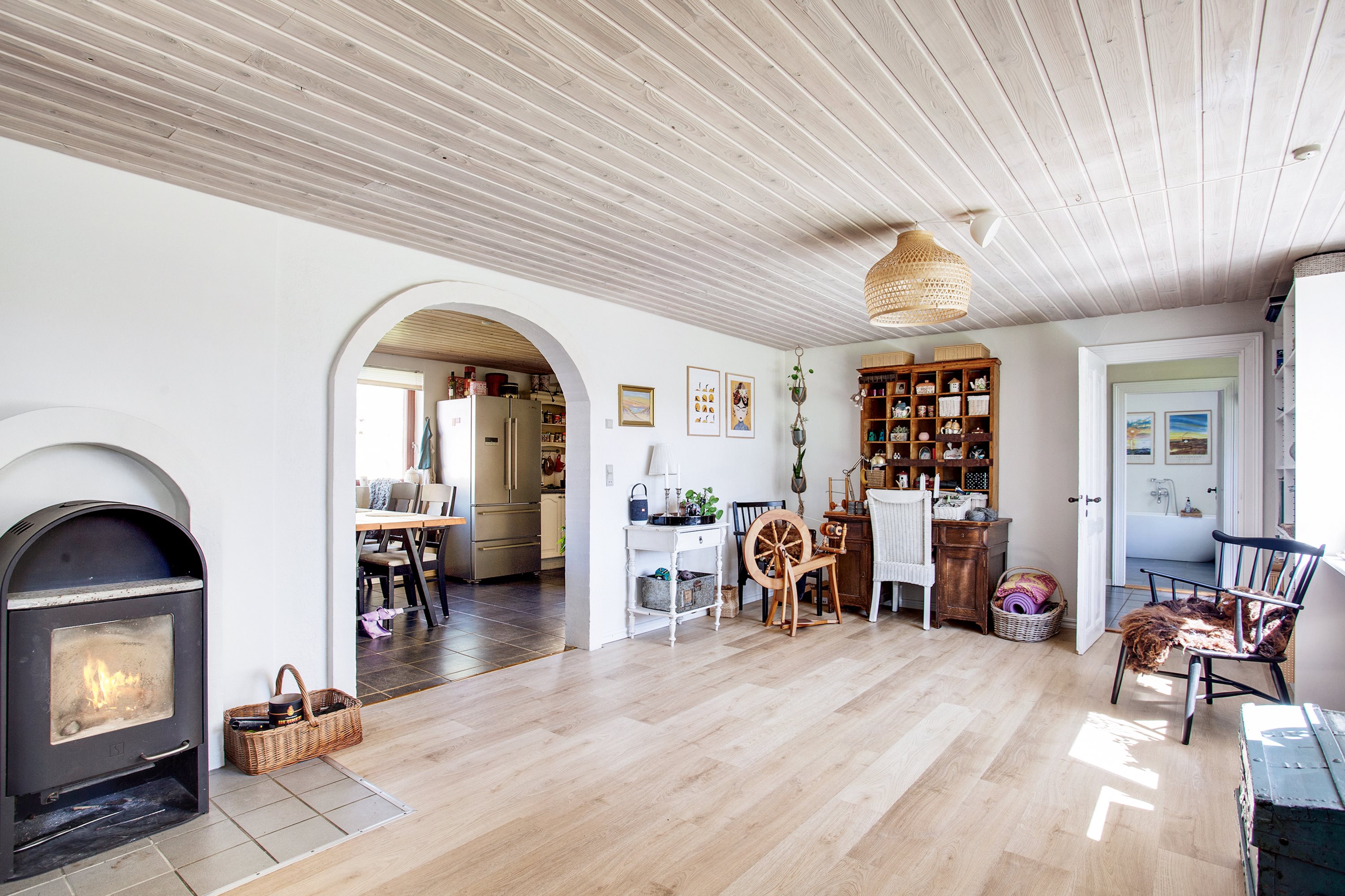 Fremhævet stue billede i fuldskærmstilstand. Billede af Østerbyvejen 39, Østerby, 9940 Læsø