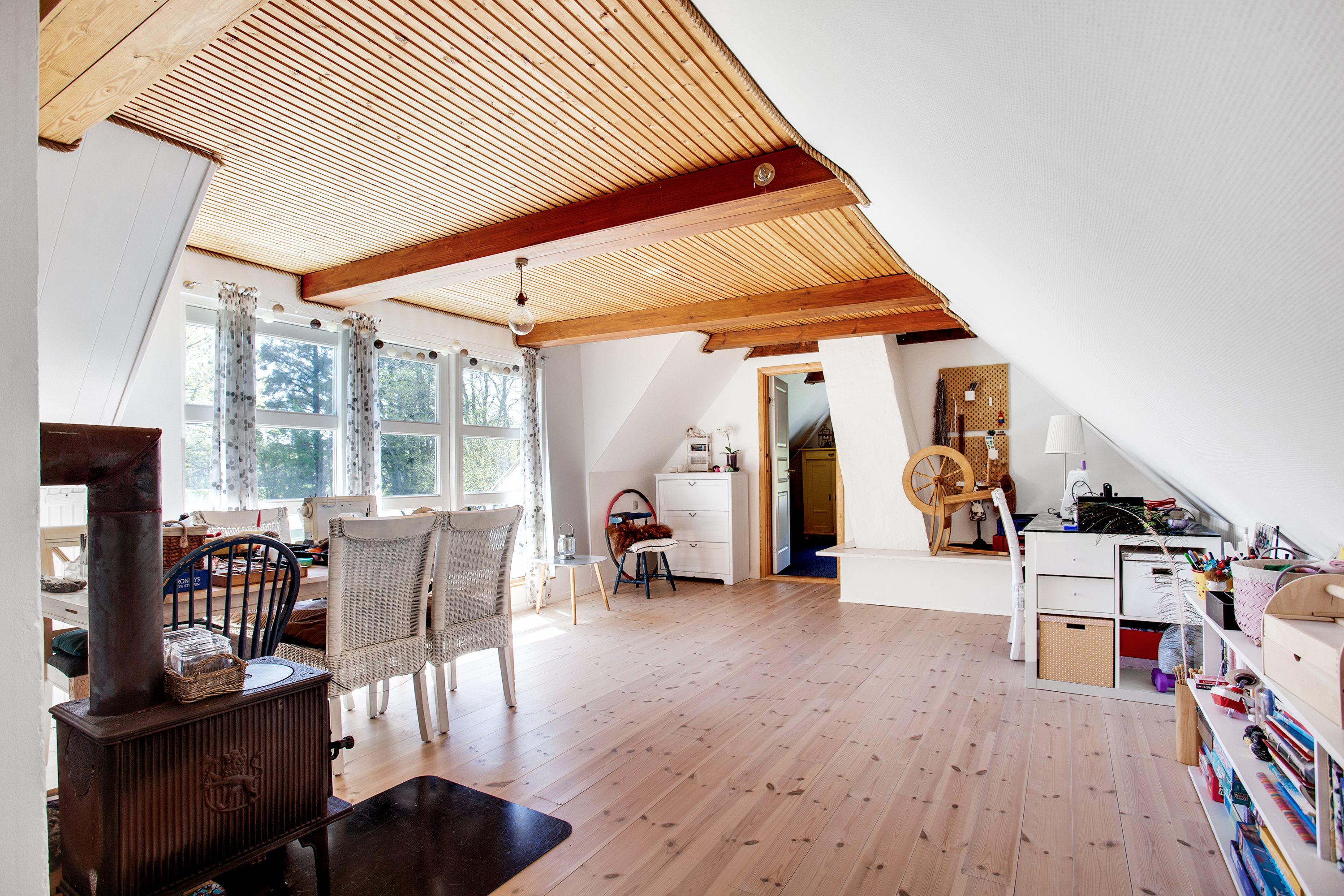 Fremhævet stue billede i fuldskærmstilstand. Billede af Østerbyvejen 39, Østerby, 9940 Læsø