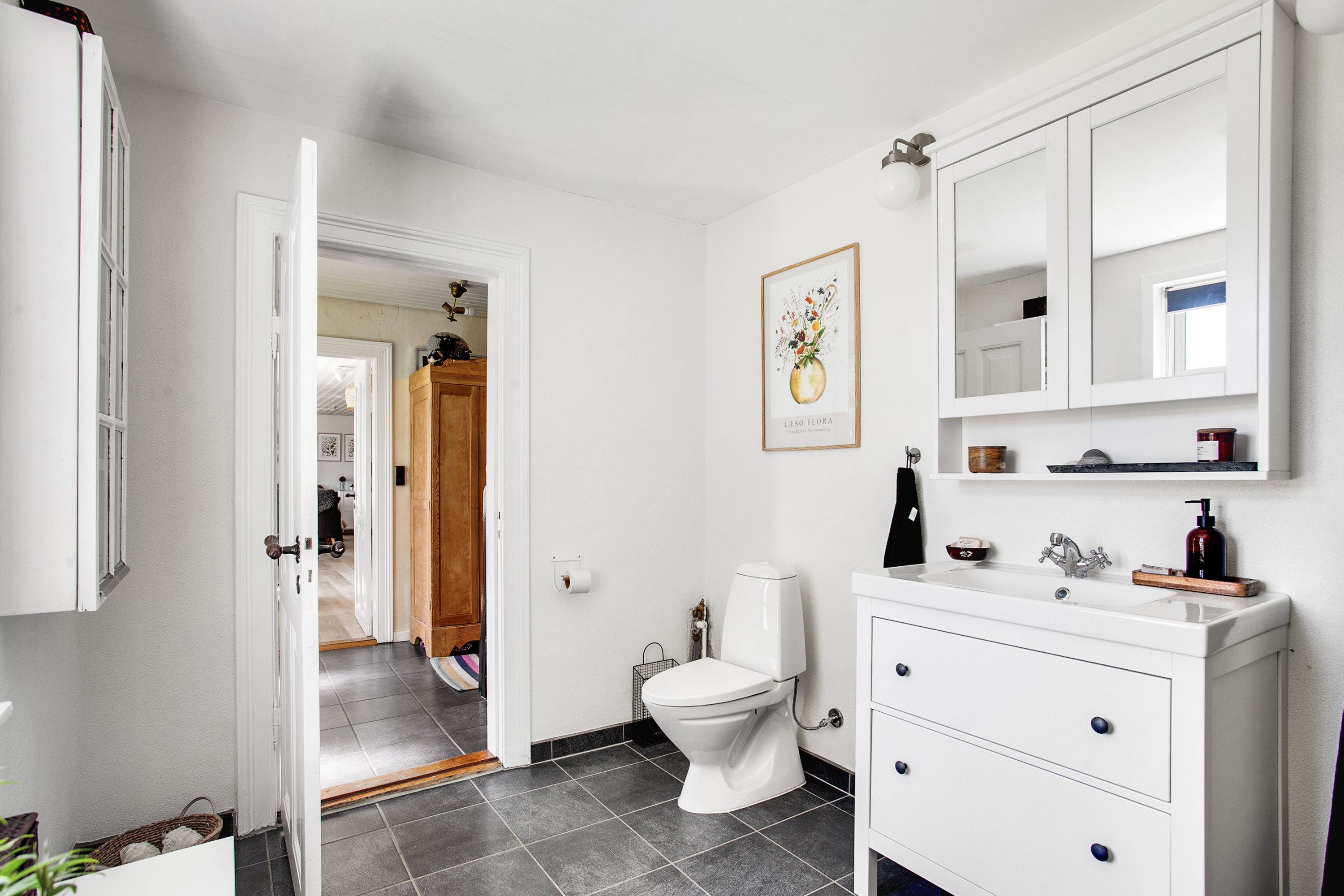 Fremhævet badeværelse billede i fuldskærmstilstand. Billede af Østerbyvejen 39, Østerby, 9940 Læsø