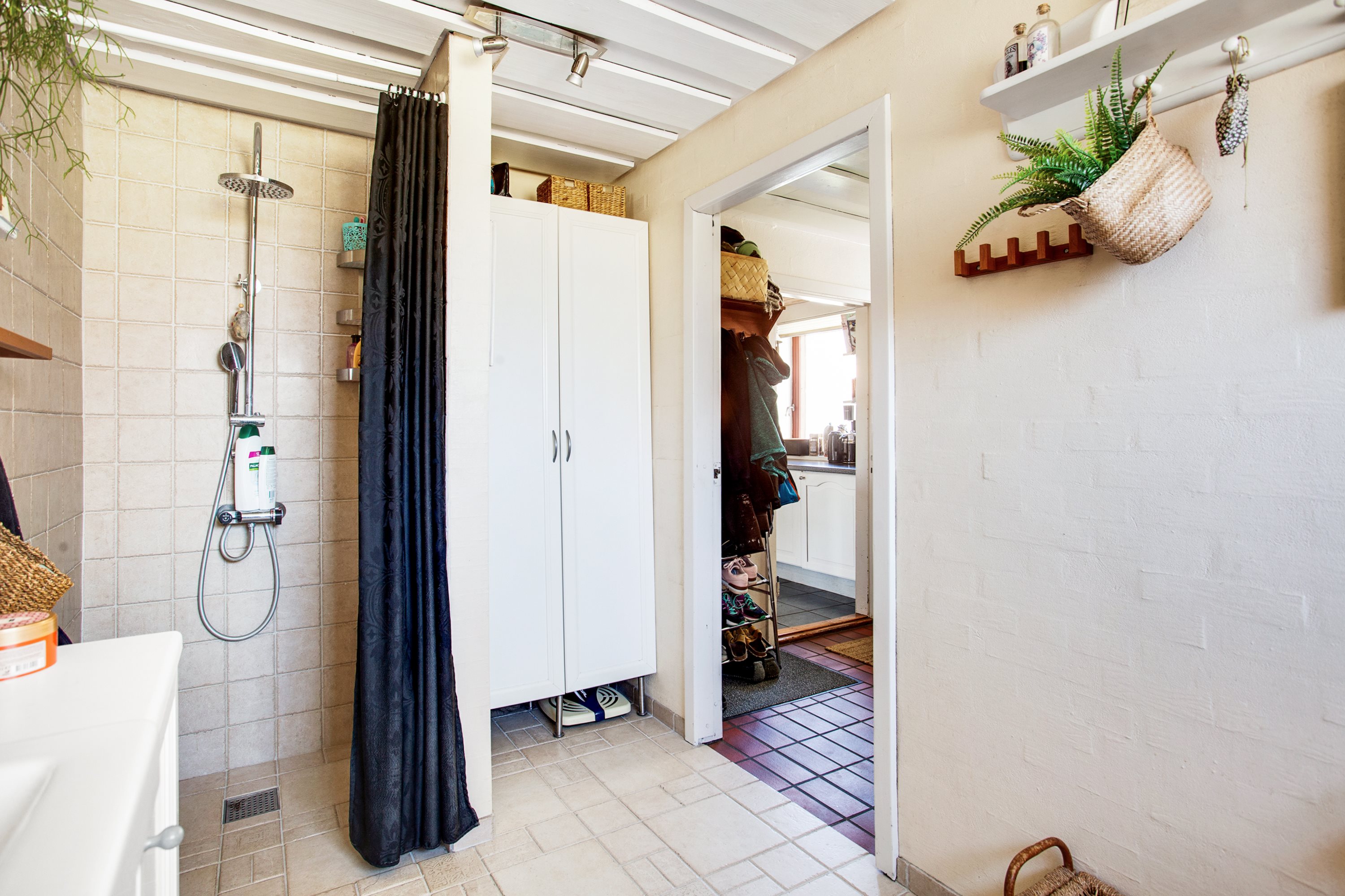 Fremhævet badeværelse billede i fuldskærmstilstand. Billede af Østerbyvejen 39, Østerby, 9940 Læsø