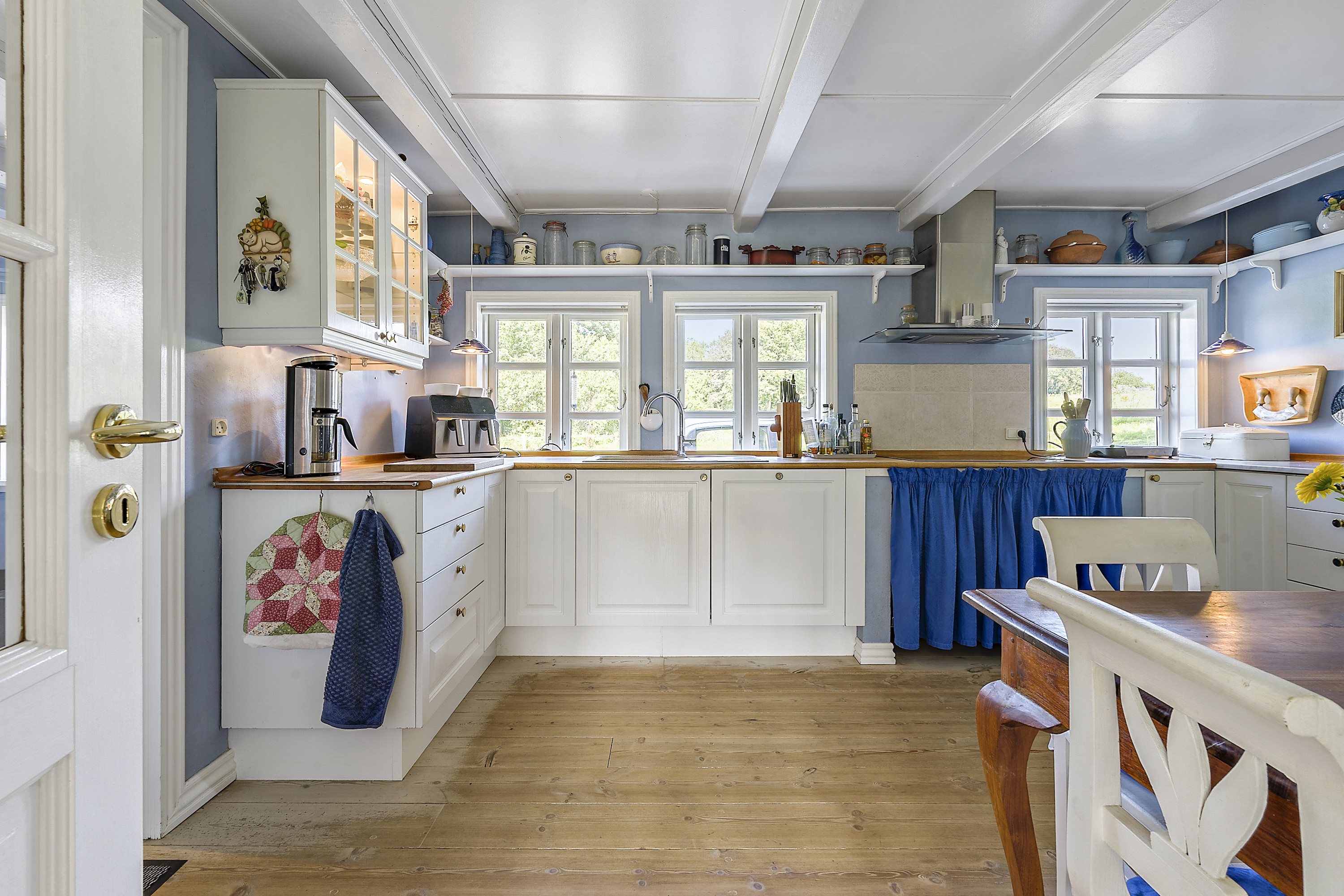 Fremhævet køkken billede i fuldskærmstilstand. Billede af Søstien 15, Sønderby, 5631 Ebberup