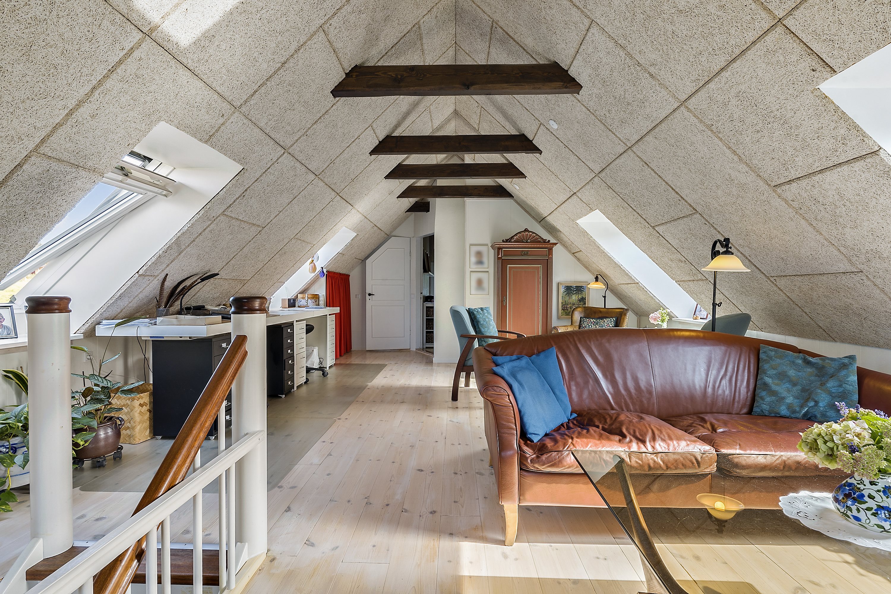 Fremhævet stue billede i fuldskærmstilstand. Billede af Søstien 15, Sønderby, 5631 Ebberup