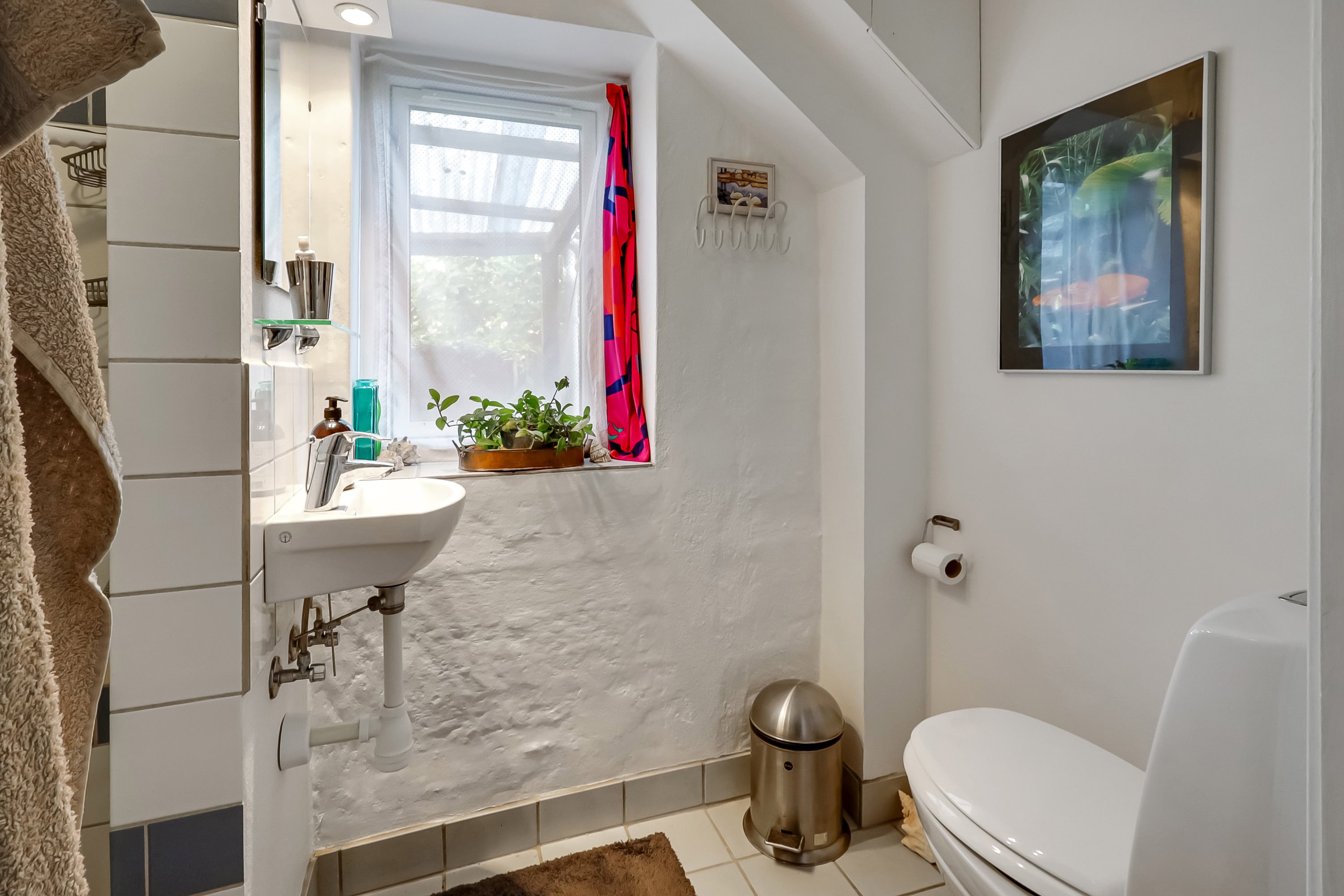 Fremhævet toilet billede i fuldskærmstilstand. Billede af Pjentemøllestræde 8, 5700 Svendborg