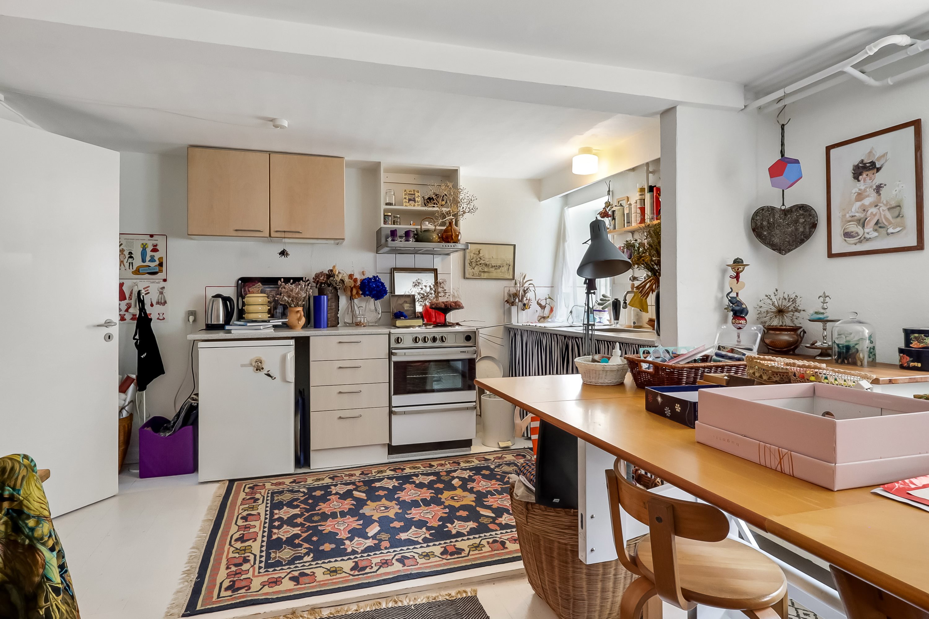 Fremhævet køkken billede i fuldskærmstilstand. Billede af Pjentemøllestræde 8, 5700 Svendborg