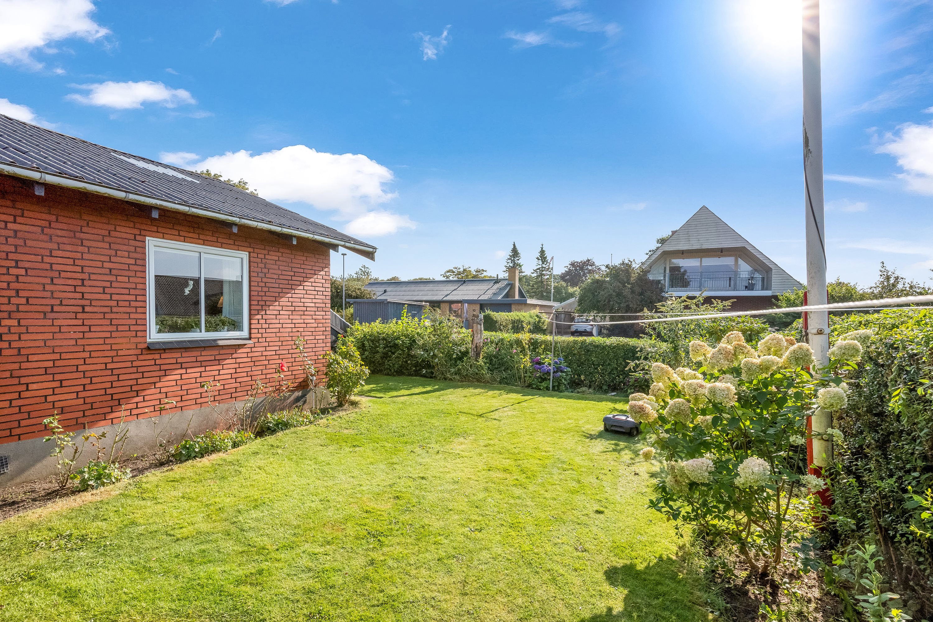 Fremhævet have billede i fuldskærmstilstand. Billede af Kroghusvej 23, Højmark, 6940 Lem St