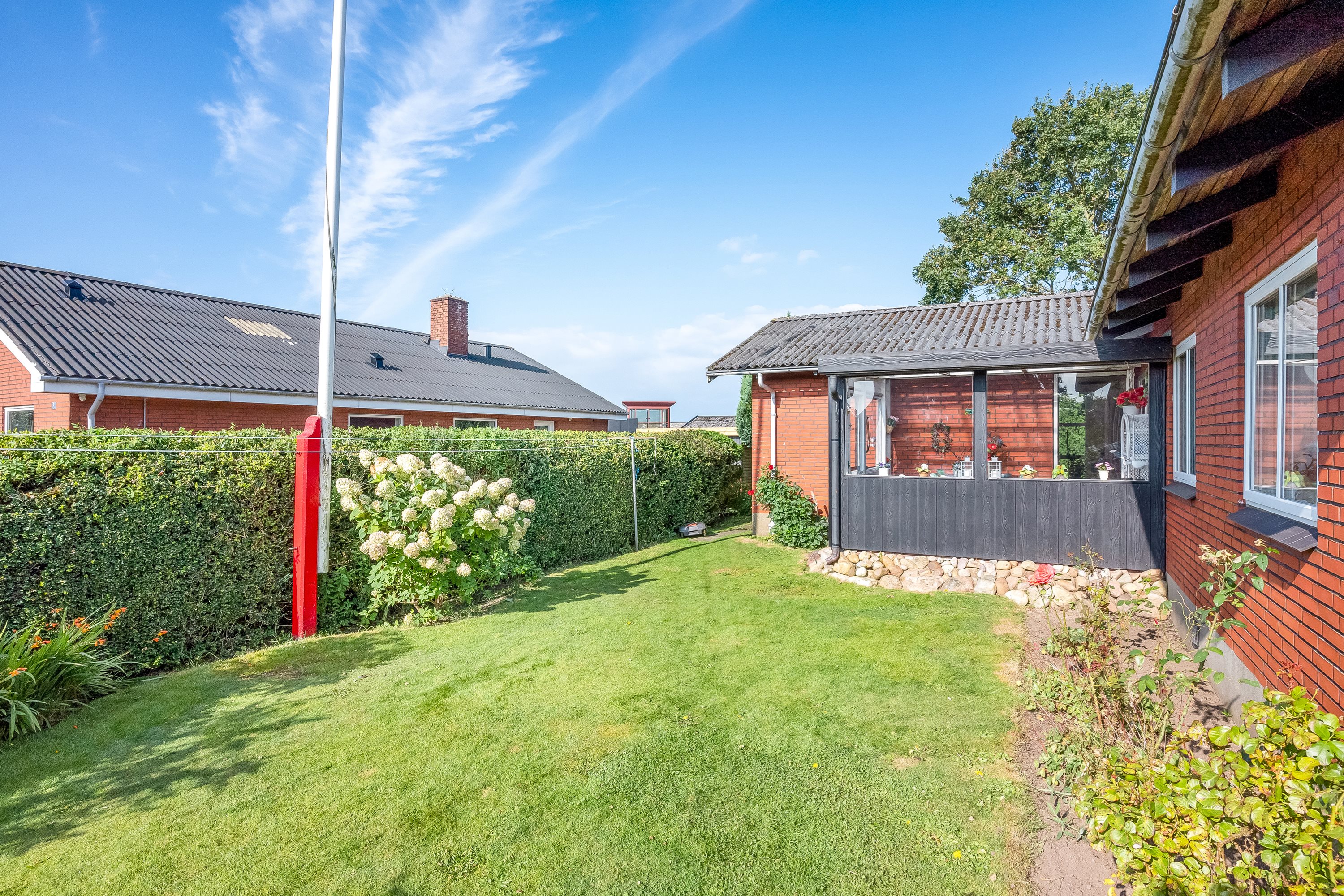 Fremhævet have billede i fuldskærmstilstand. Billede af Kroghusvej 23, Højmark, 6940 Lem St