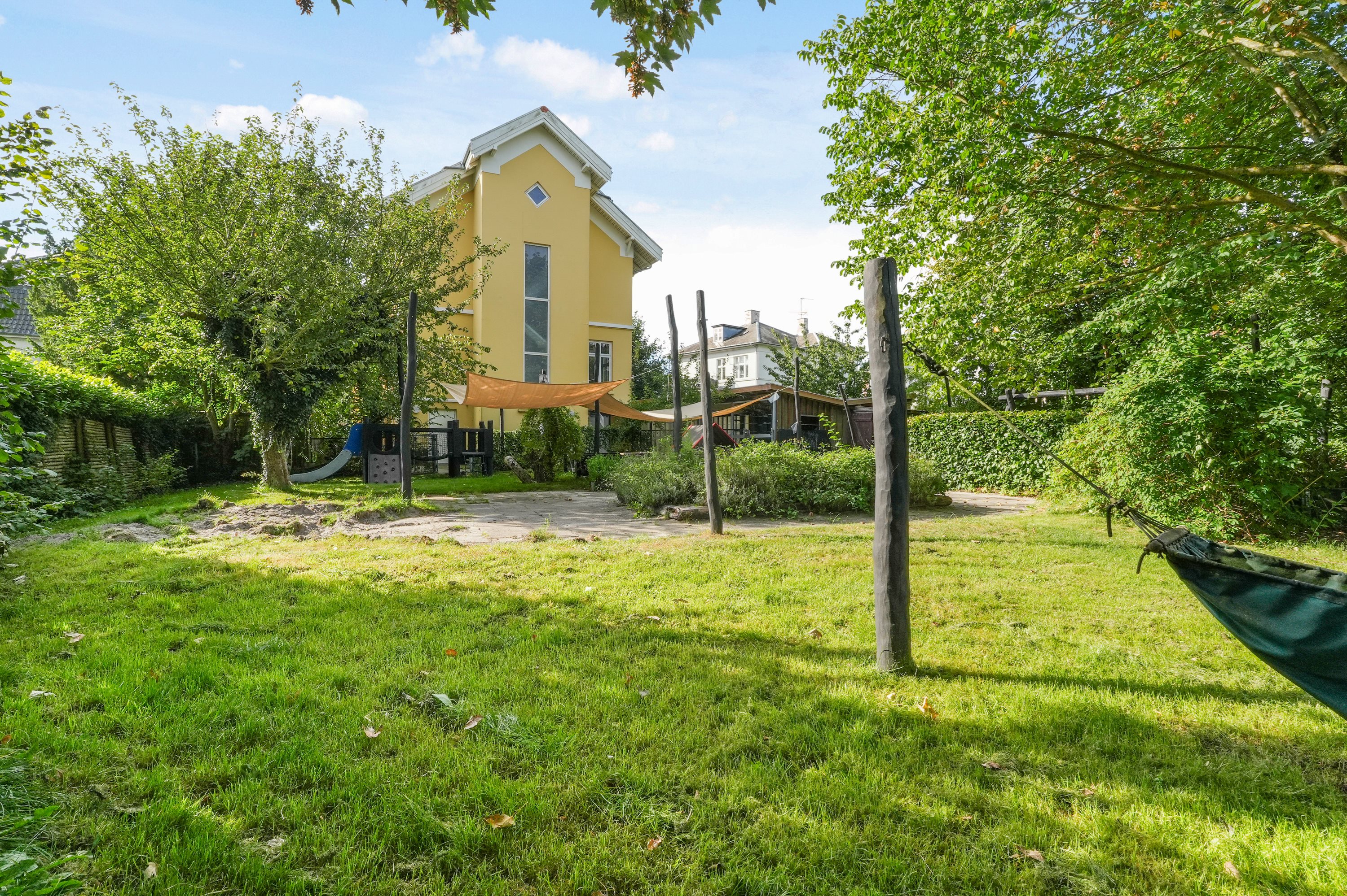 Fremhævet andet billede i fuldskærmstilstand. Billede af Sofievej 26, 2900 Hellerup