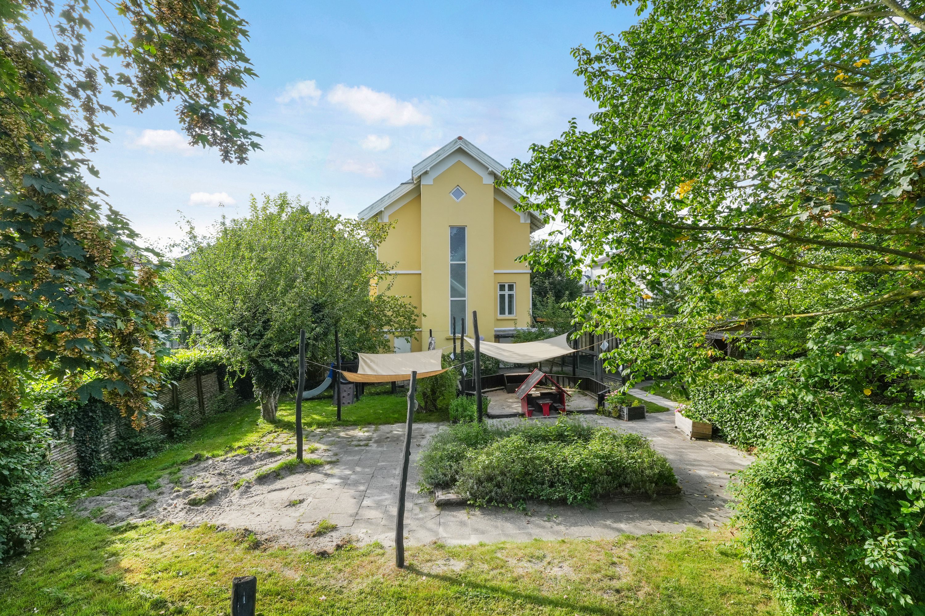 Fremhævet andet billede i fuldskærmstilstand. Billede af Sofievej 26, 2900 Hellerup