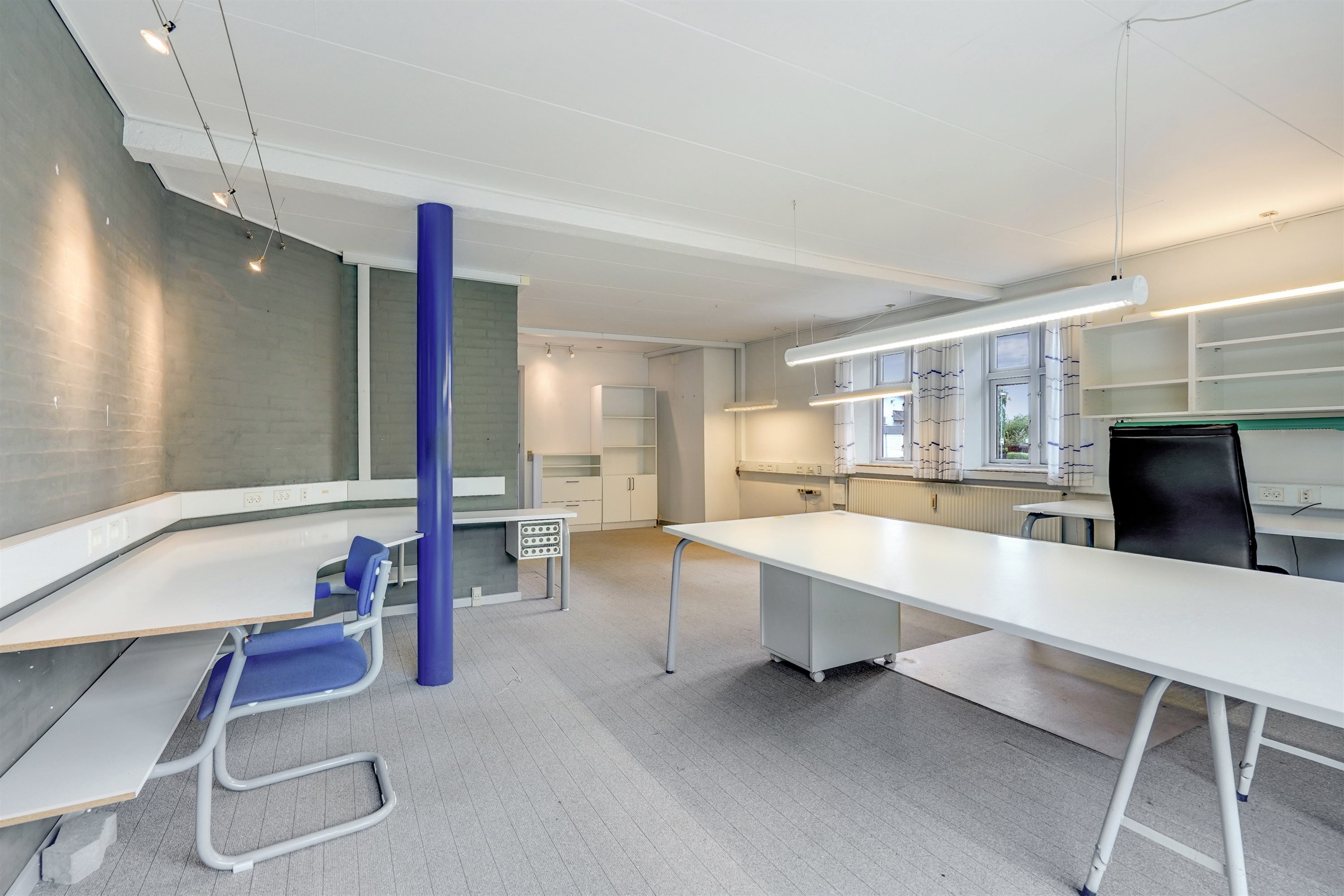 Fremhævet kontor billede i fuldskærmstilstand. Billede af Tjæreborg Stationsvej 1, 6731 Tjæreborg