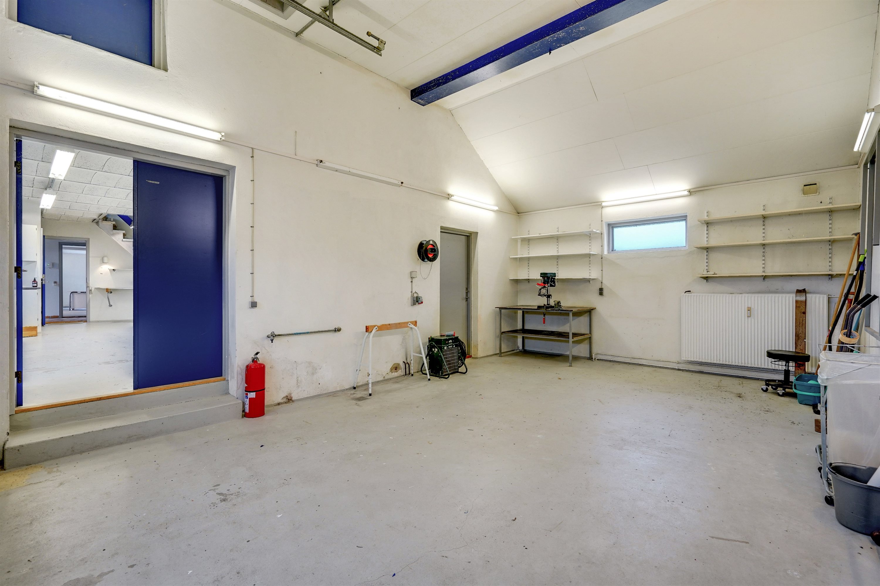 Fremhævet garage billede i fuldskærmstilstand. Billede af Tjæreborg Stationsvej 1, 6731 Tjæreborg