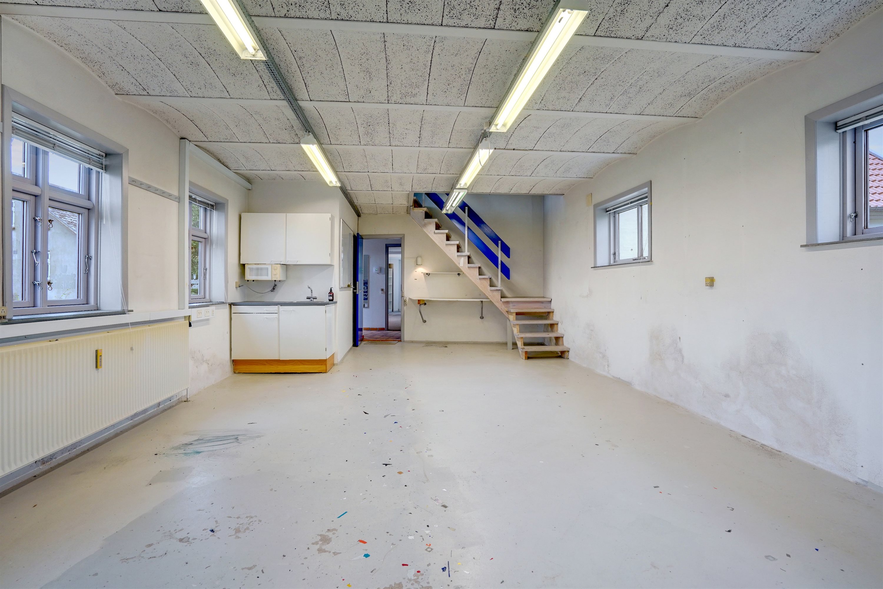 Fremhævet garage billede i fuldskærmstilstand. Billede af Tjæreborg Stationsvej 1, 6731 Tjæreborg