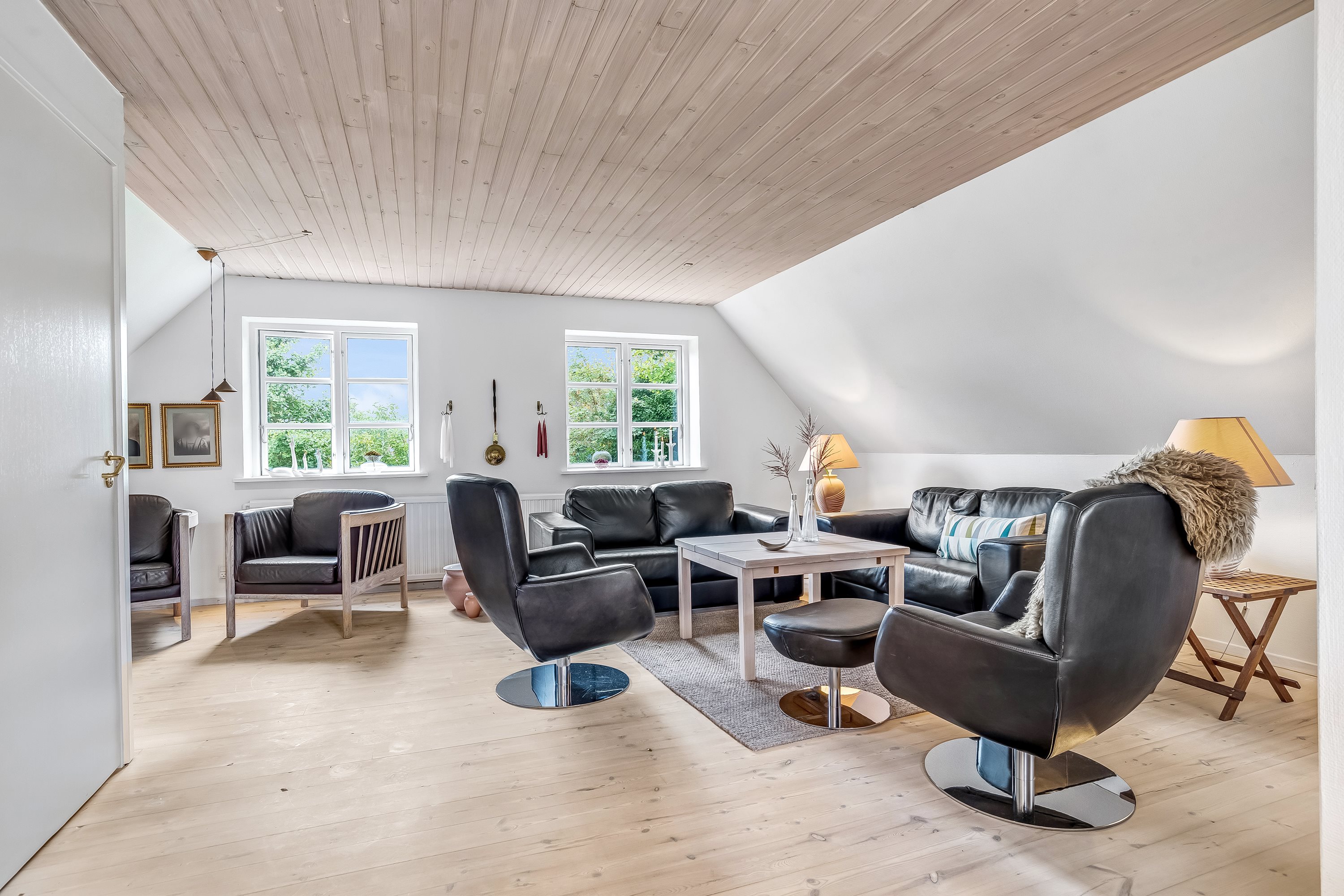 Fremhævet stue billede i fuldskærmstilstand. Billede af Stabyvej 25, Staby, 6990 Ulfborg