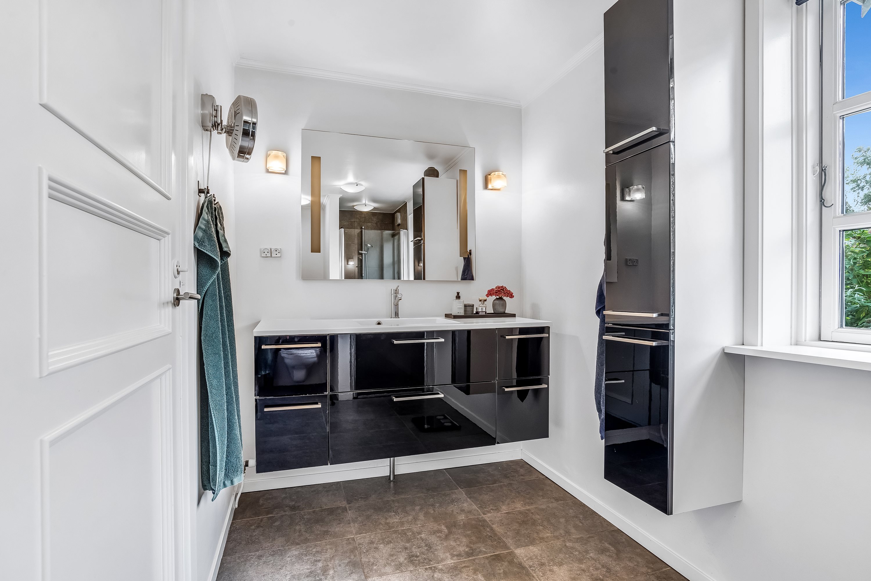 Fremhævet badeværelse billede i fuldskærmstilstand. Billede af Stabyvej 25, Staby, 6990 Ulfborg