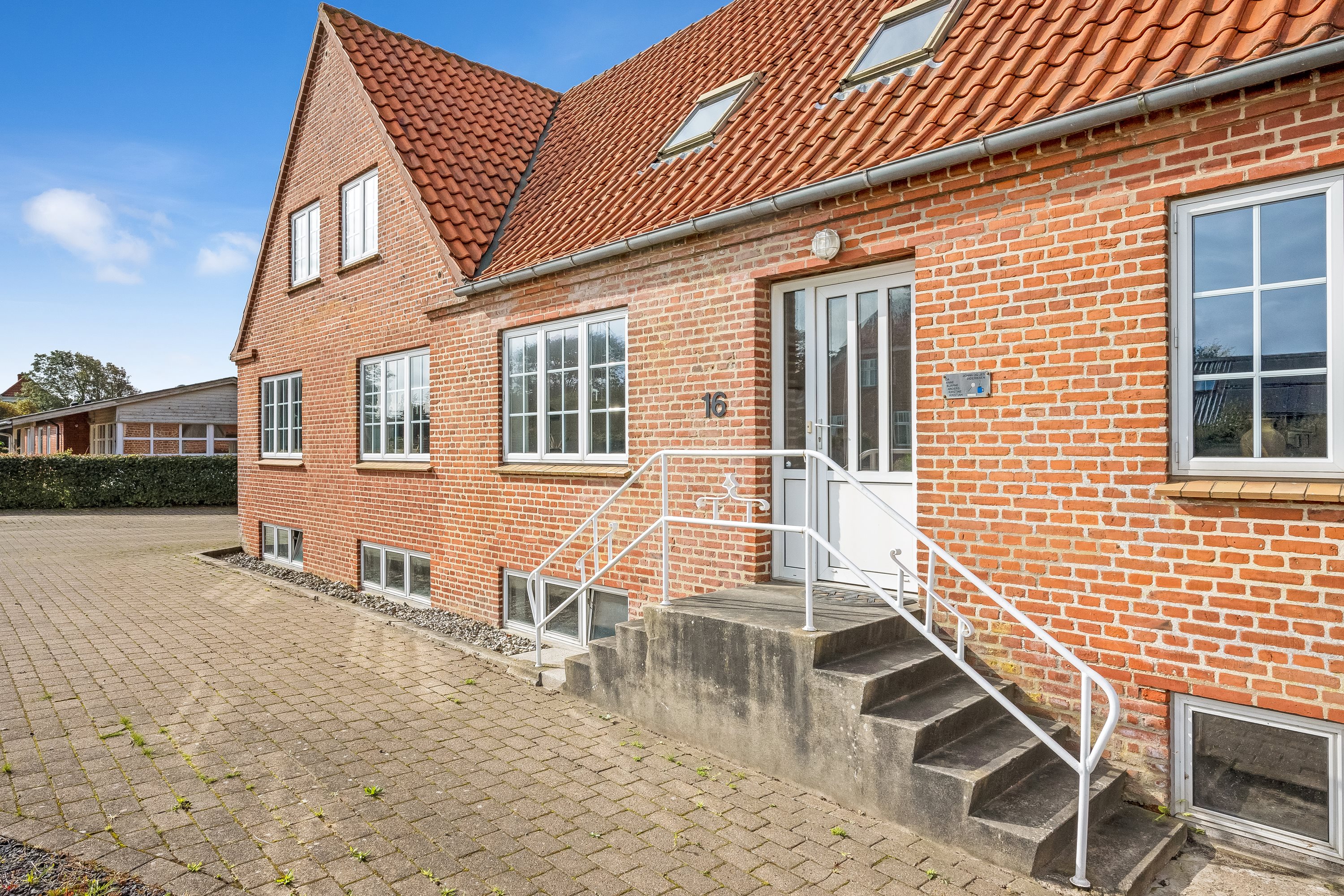 Fremhævet entré billede i fuldskærmstilstand. Billede af Røgindvej 16, 6940 Lem St