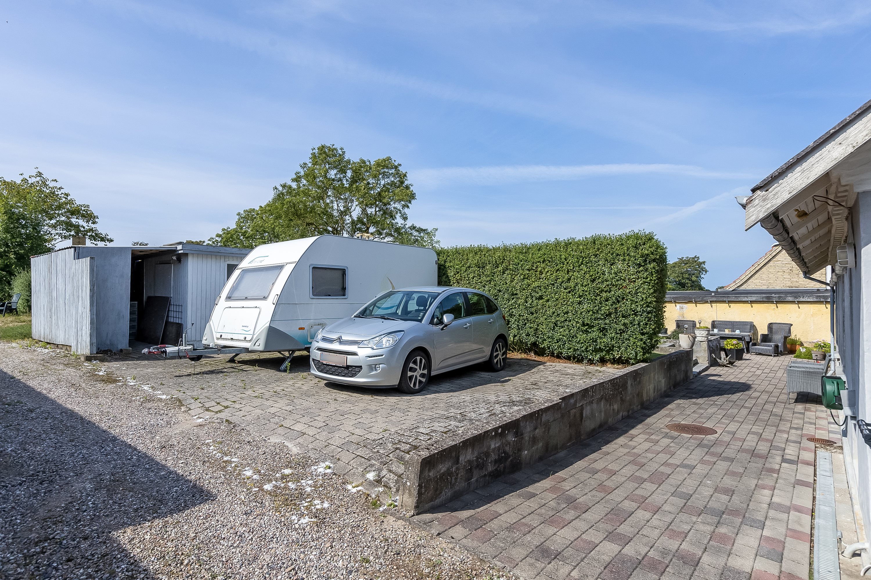 Fremhævet indkørsel billede i fuldskærmstilstand. Billede af Bakkegårdsvej 10, Rørby, 4400 Kalundborg