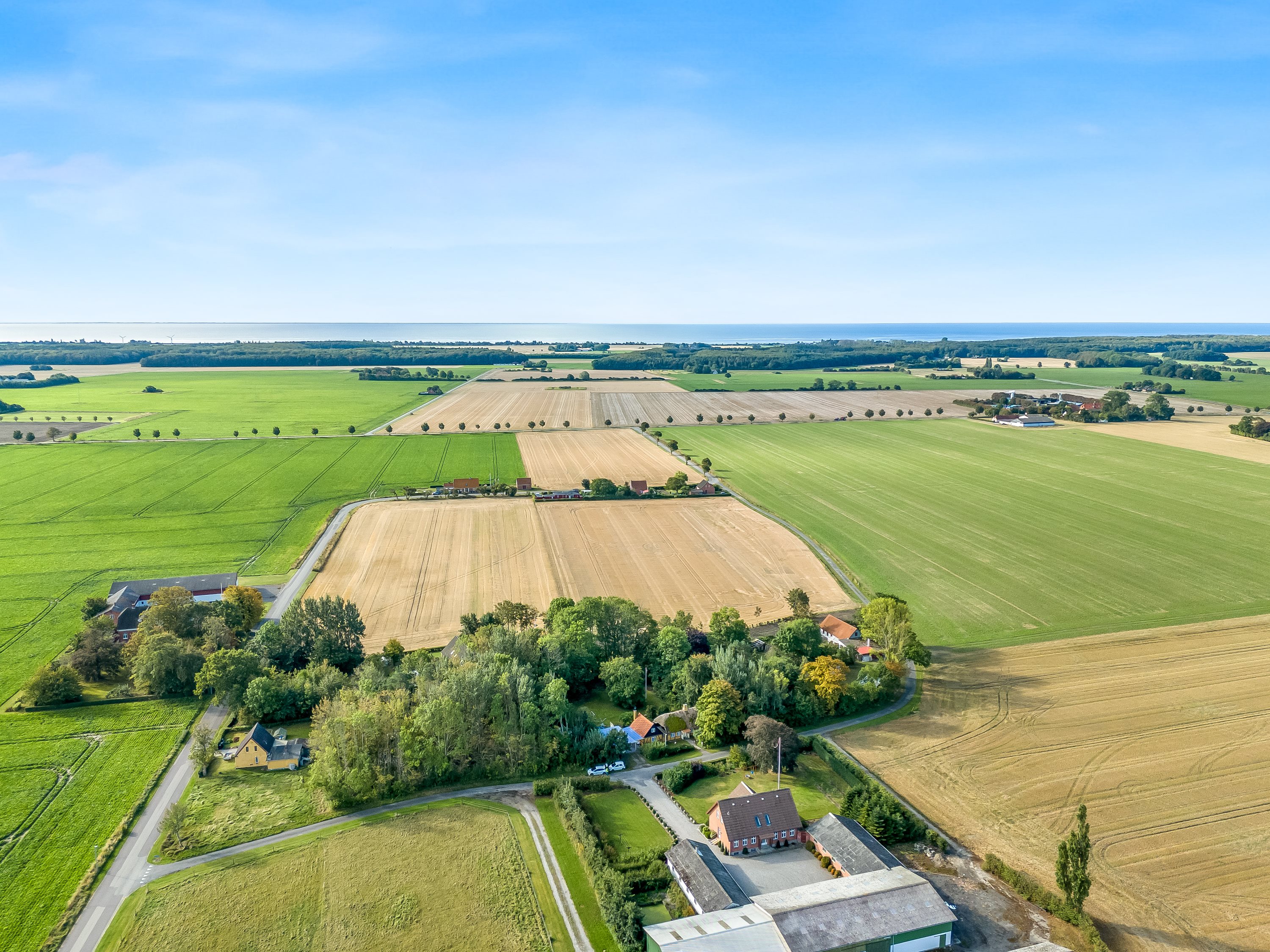 Fremhævet luftfoto billede i fuldskærmstilstand. Billede af Klønge Byvej 10, 4983 Dannemare