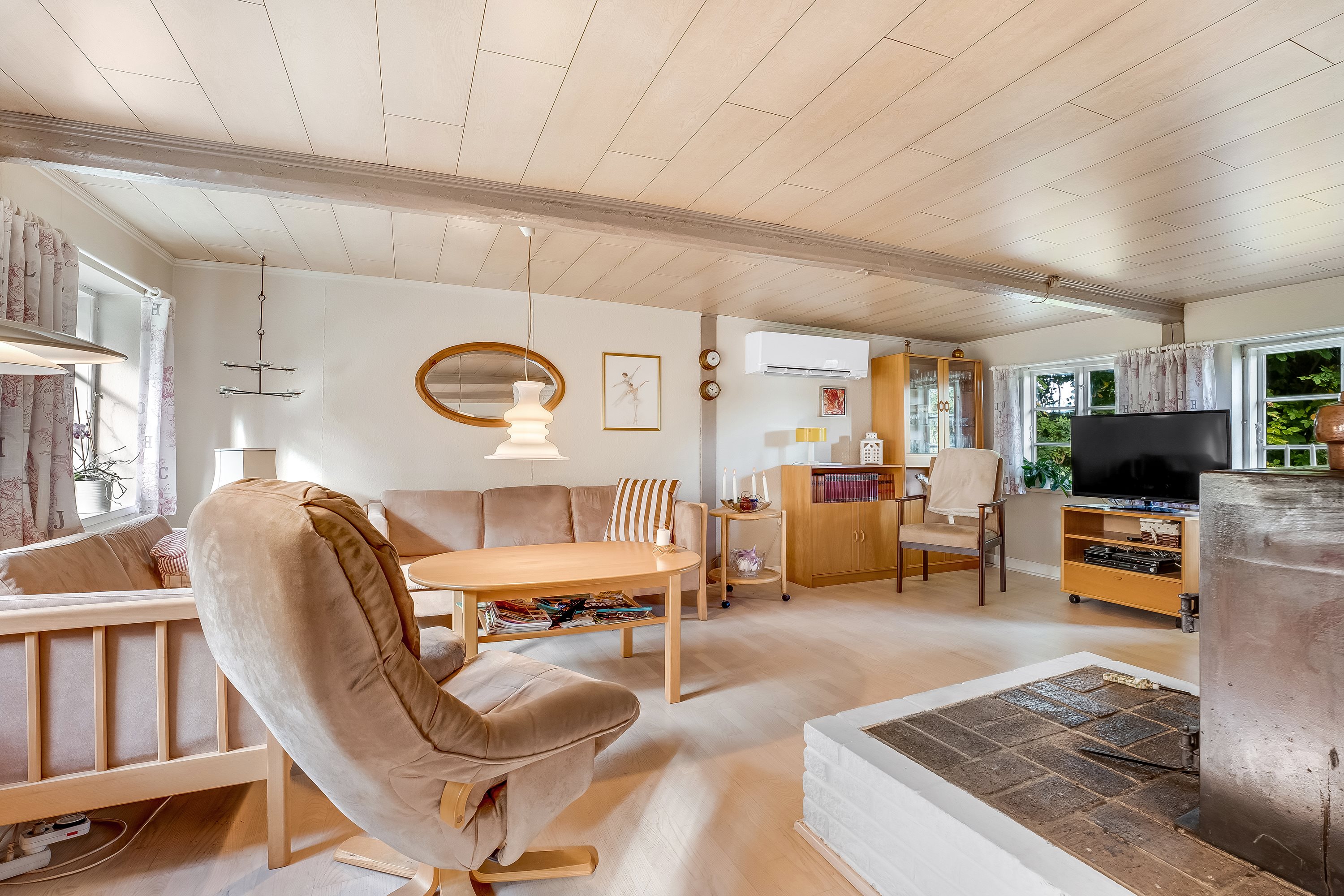 Fremhævet stue billede i fuldskærmstilstand. Billede af Klønge Byvej 10, 4983 Dannemare