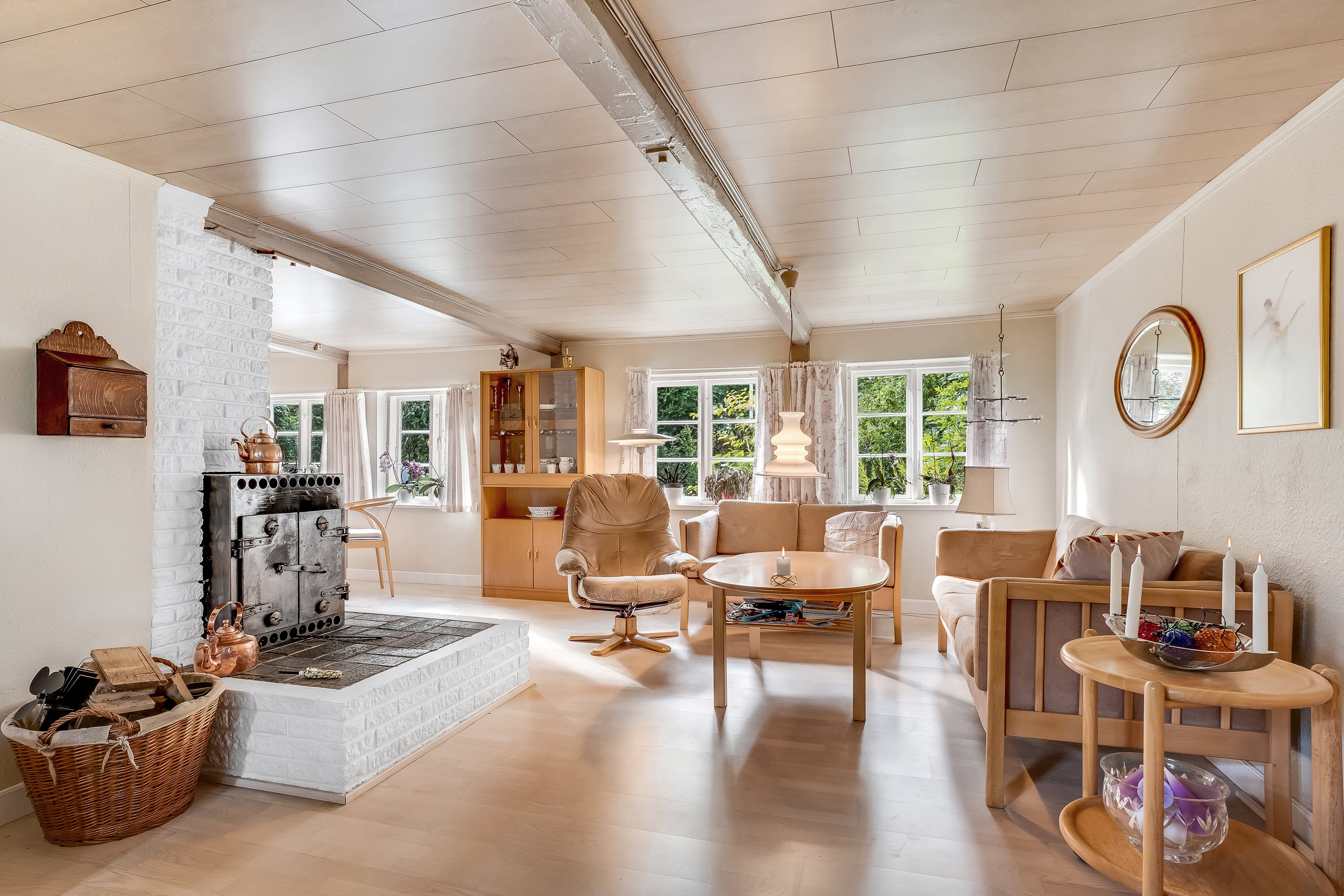 Fremhævet stue billede i fuldskærmstilstand. Billede af Klønge Byvej 10, 4983 Dannemare