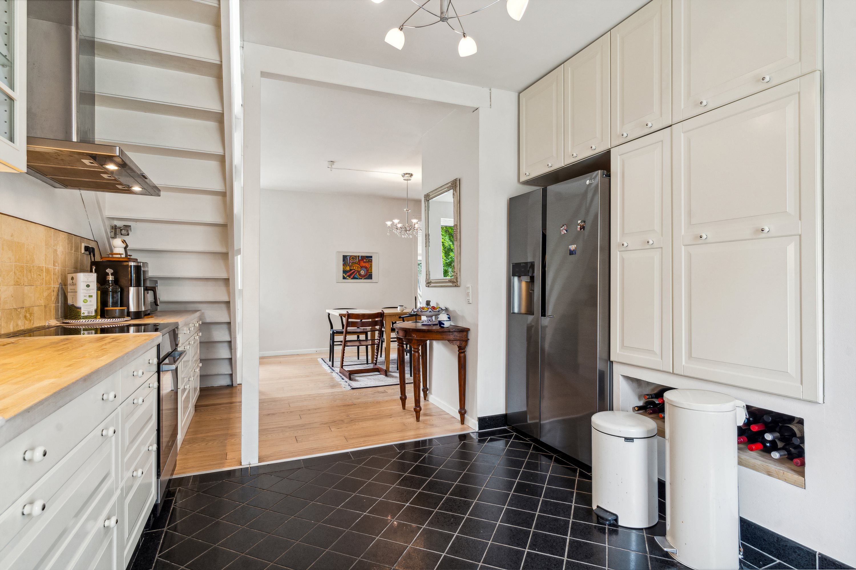 Fremhævet  billede i fuldskærmstilstand. Billede af Valdemarsvej 42, 2960 Rungsted Kyst