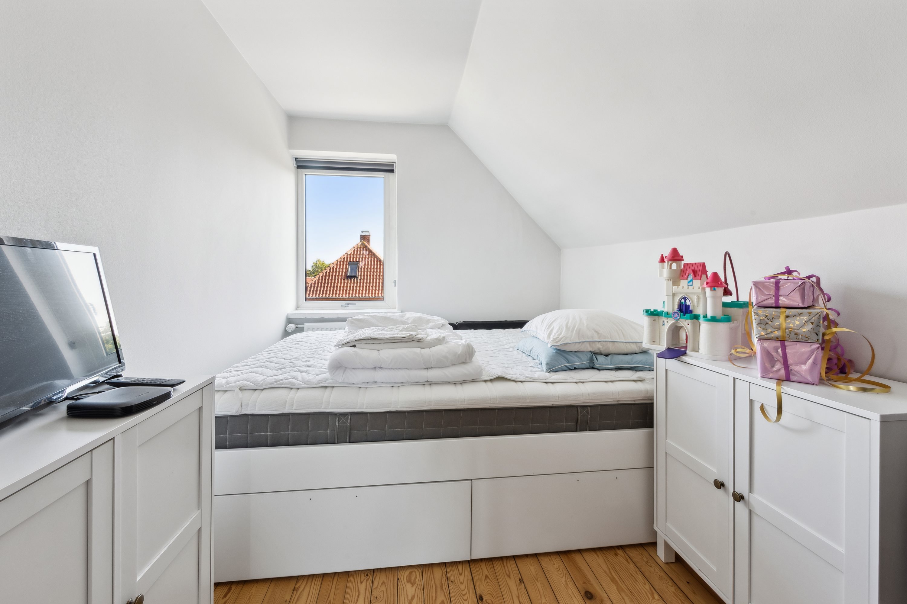 Fremhævet værelse billede i fuldskærmstilstand. Billede af Huldbergs Alle 20, 2800 Kongens Lyngby