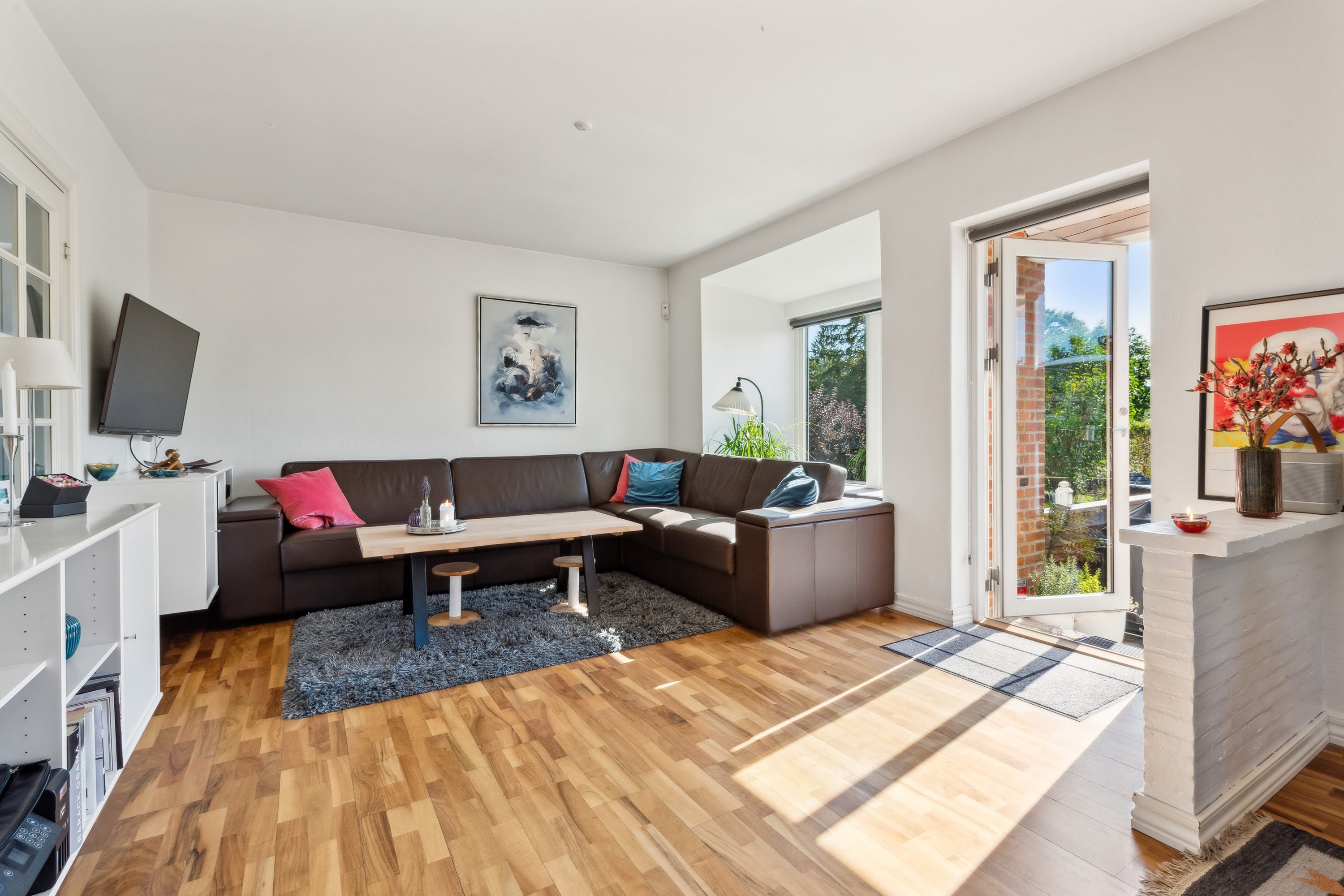 Fremhævet stue billede i fuldskærmstilstand. Billede af Huldbergs Alle 20, 2800 Kongens Lyngby