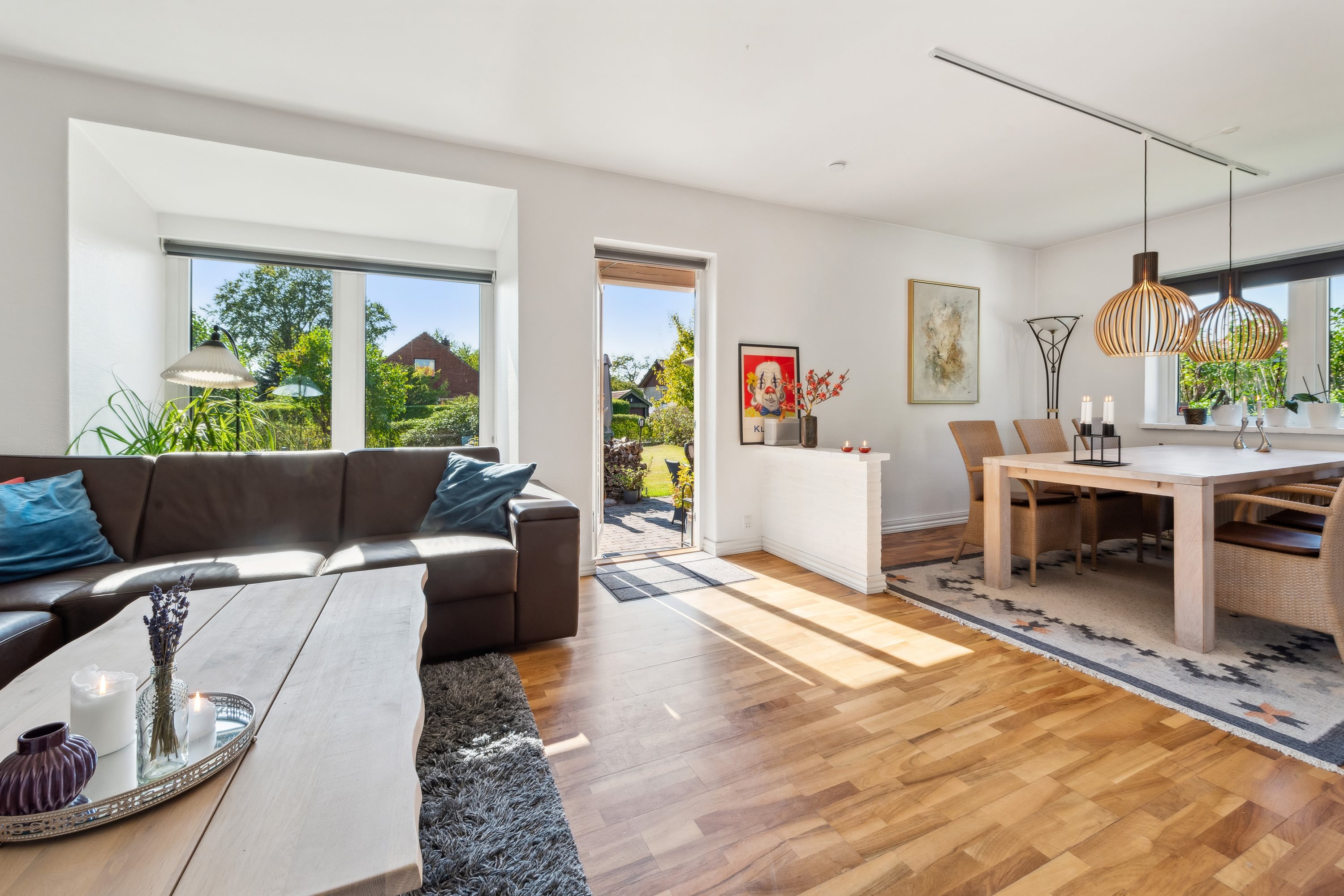 Fremhævet stue billede i fuldskærmstilstand. Billede af Huldbergs Alle 20, 2800 Kongens Lyngby