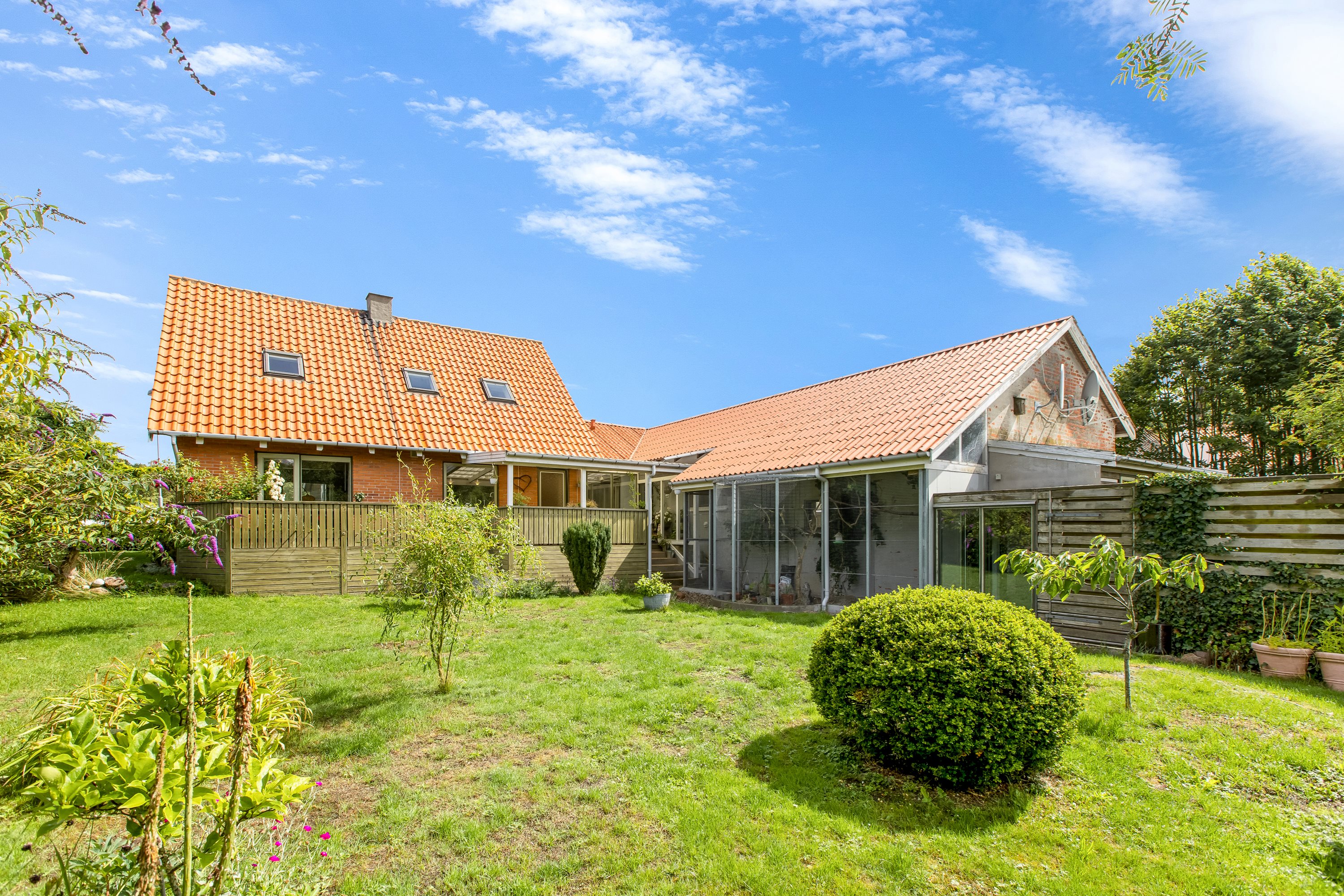 Fremhævet ejendommen billede i fuldskærmstilstand. Billede af Røsnæsvej 351, 4400 Kalundborg