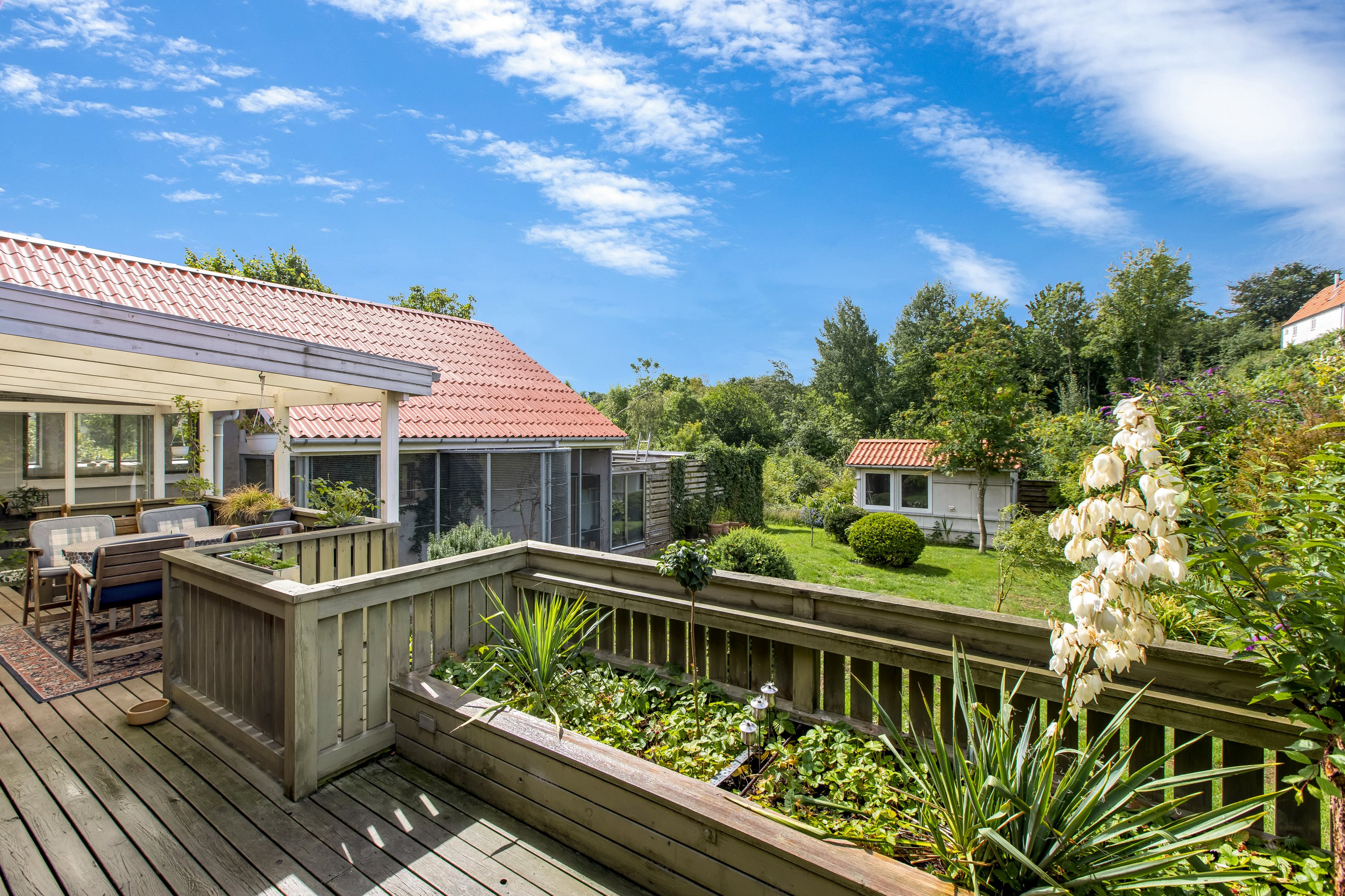 Fremhævet terrasse billede i fuldskærmstilstand. Billede af Røsnæsvej 351, 4400 Kalundborg