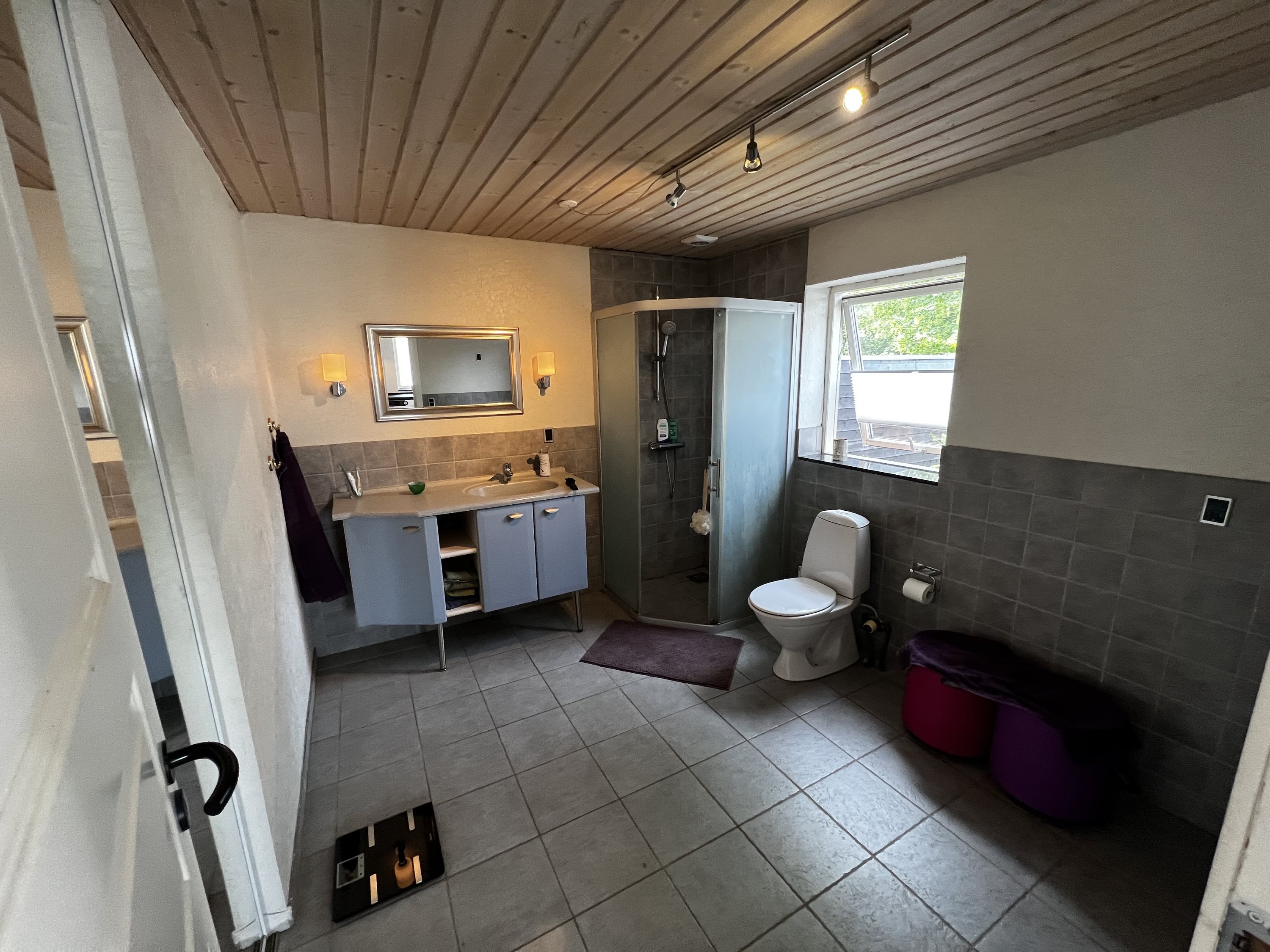 Fremhævet andet billede i fuldskærmstilstand. Billede af Skanderborgvej 145, 8660 Skanderborg