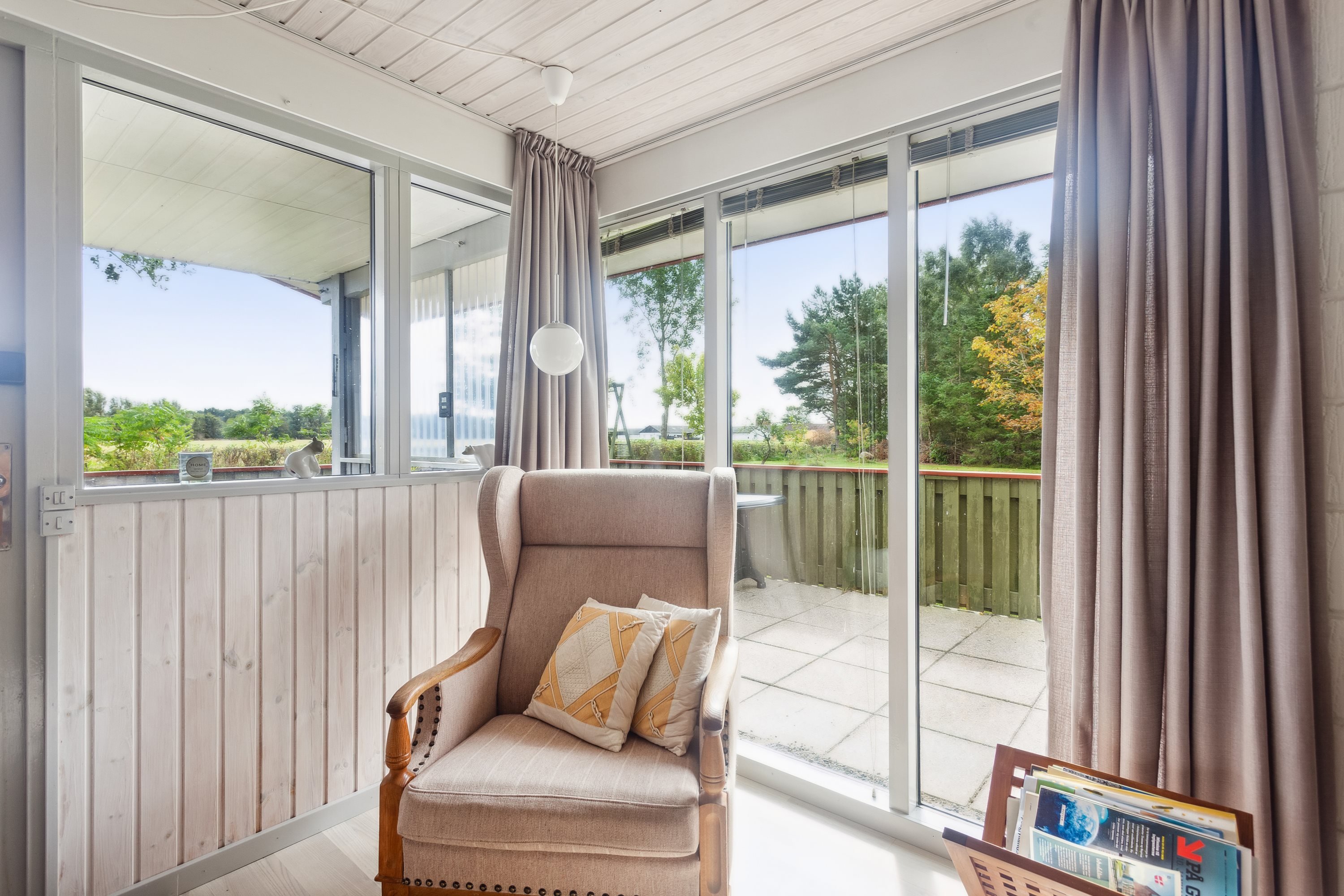 Fremhævet udestue billede i fuldskærmstilstand. Billede af Hindbærvej 2, Vesterø, 9940 Læsø