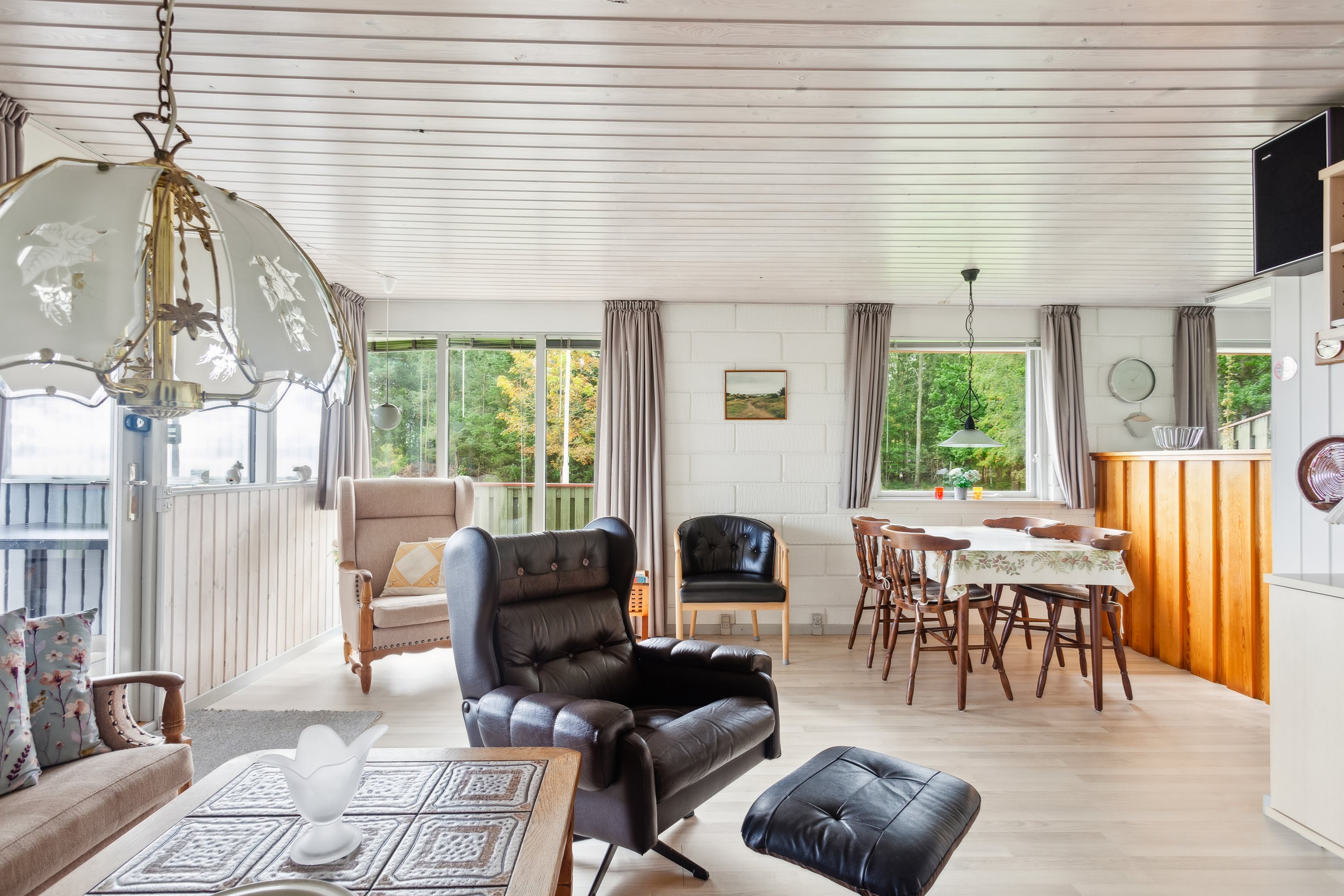 Fremhævet stue billede i fuldskærmstilstand. Billede af Hindbærvej 2, Vesterø, 9940 Læsø