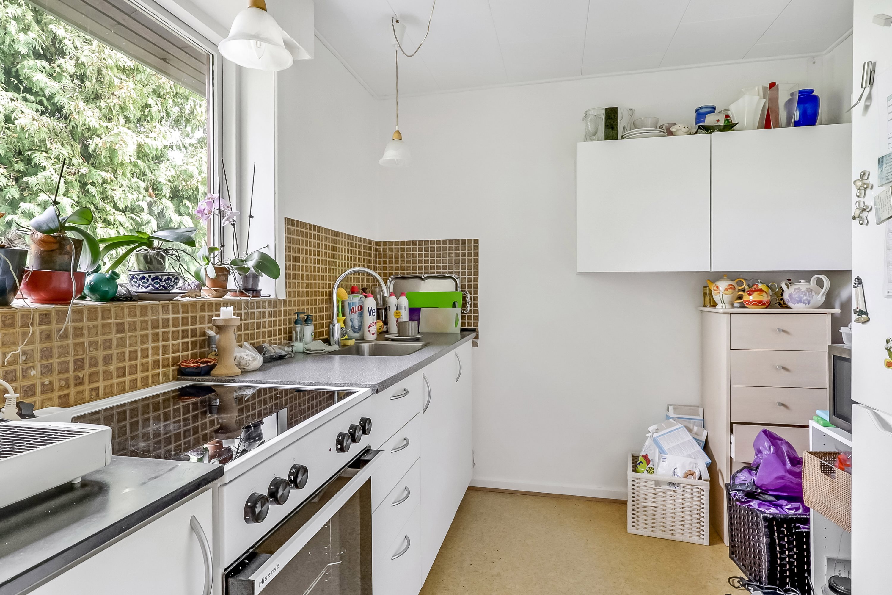 Fremhævet køkken billede i fuldskærmstilstand. Billede af Trappebæksvej 27D, st.., 5700 Svendborg