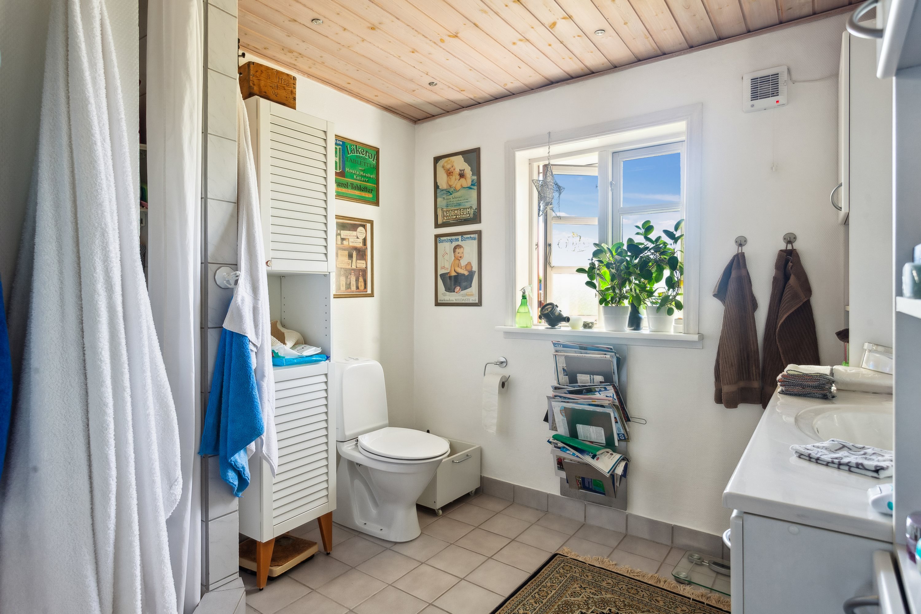 Fremhævet badeværelse billede i fuldskærmstilstand. Billede af Nattergalevej 6, Vesterø Havn, 9940 Læsø