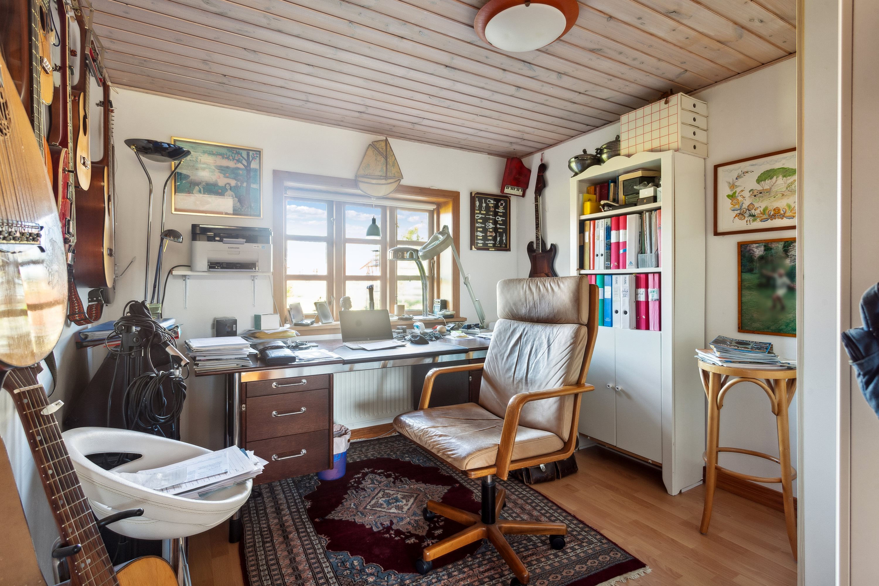 Fremhævet stue billede i fuldskærmstilstand. Billede af Nattergalevej 6, Vesterø Havn, 9940 Læsø