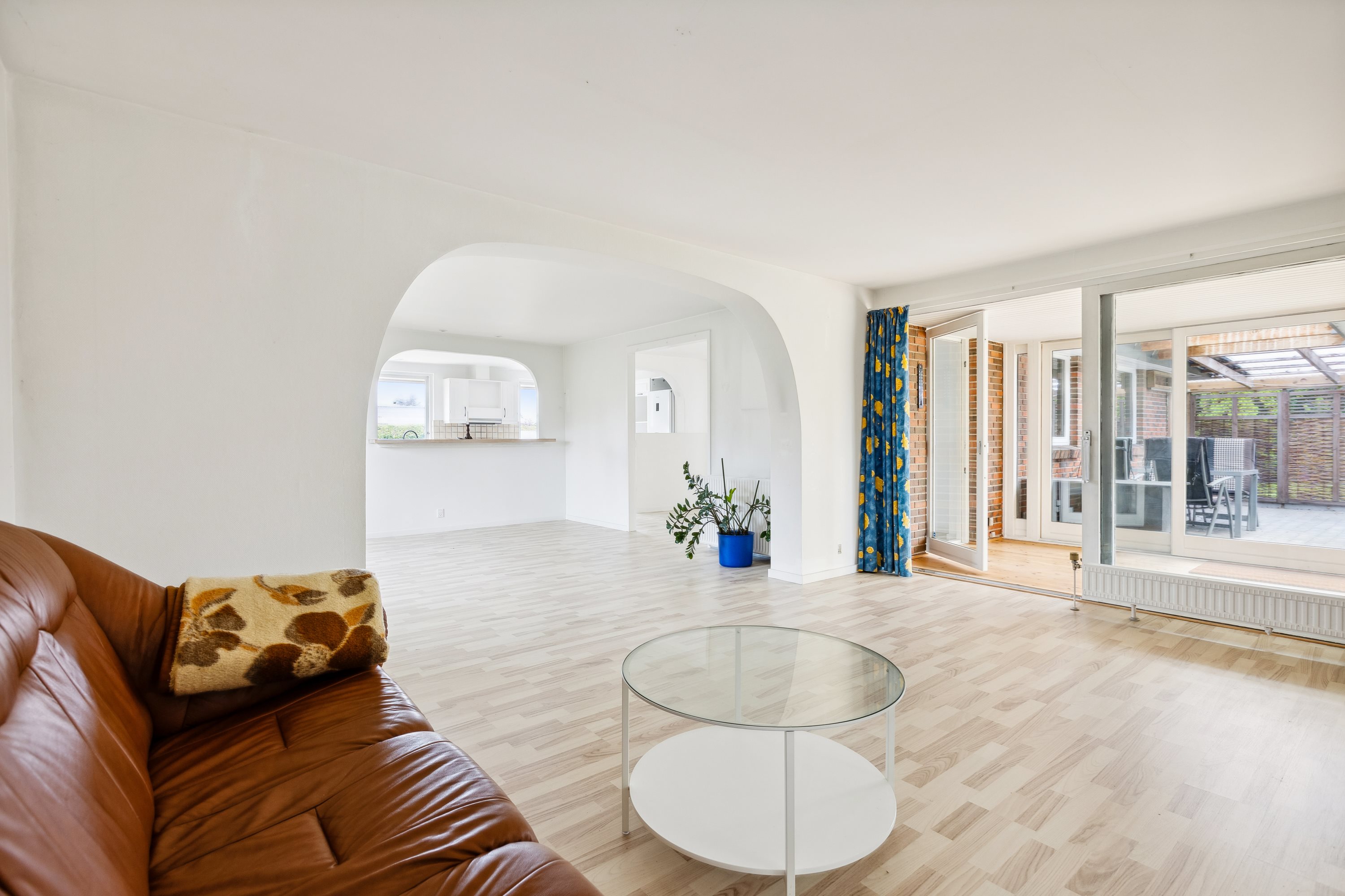 Fremhævet stue billede i fuldskærmstilstand. Billede af Daltoften 54, Agedrup, 5320 Agedrup