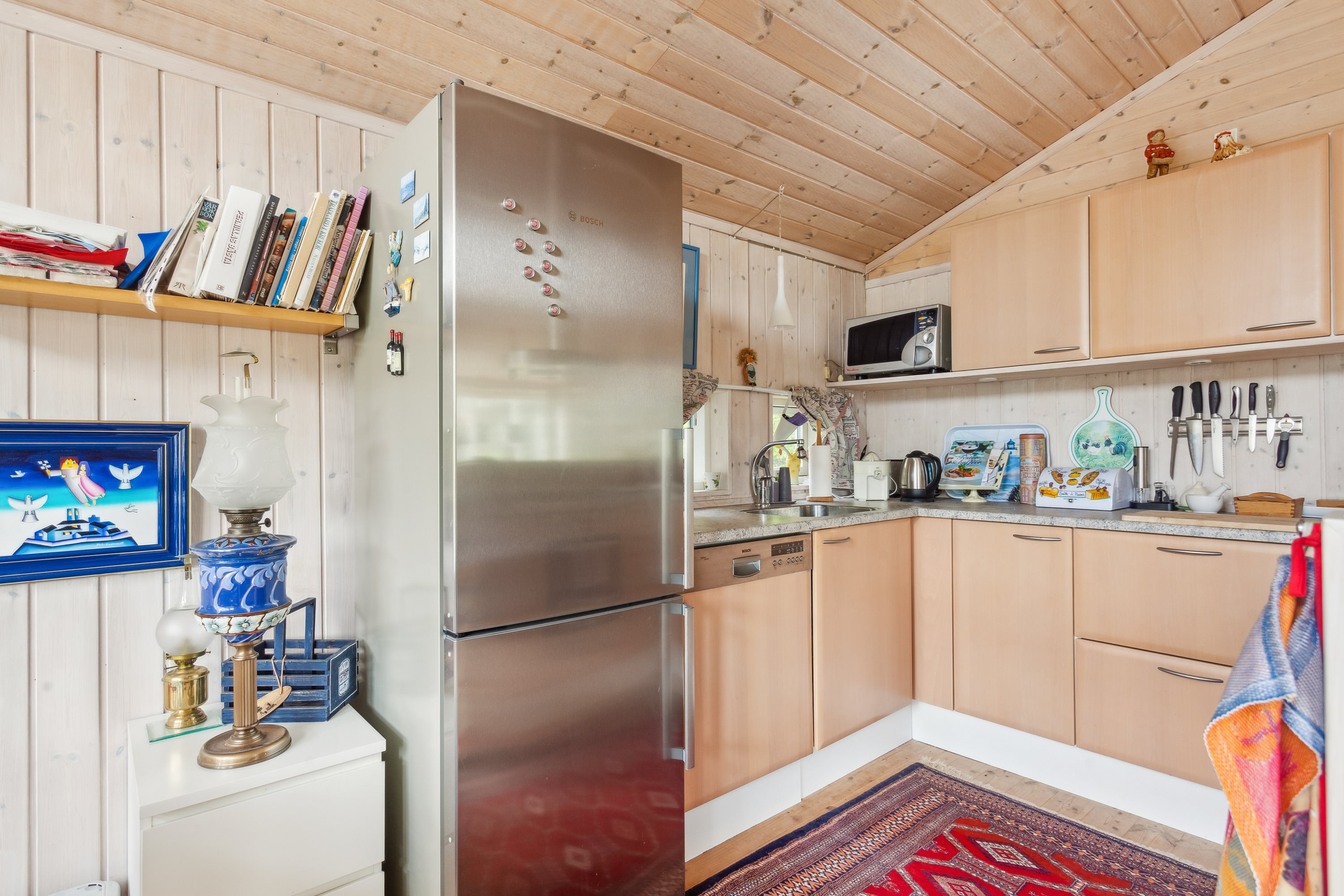 Fremhævet køkken billede i fuldskærmstilstand. Billede af Post-Jollen 25, Nordmarken, 9940 Læsø