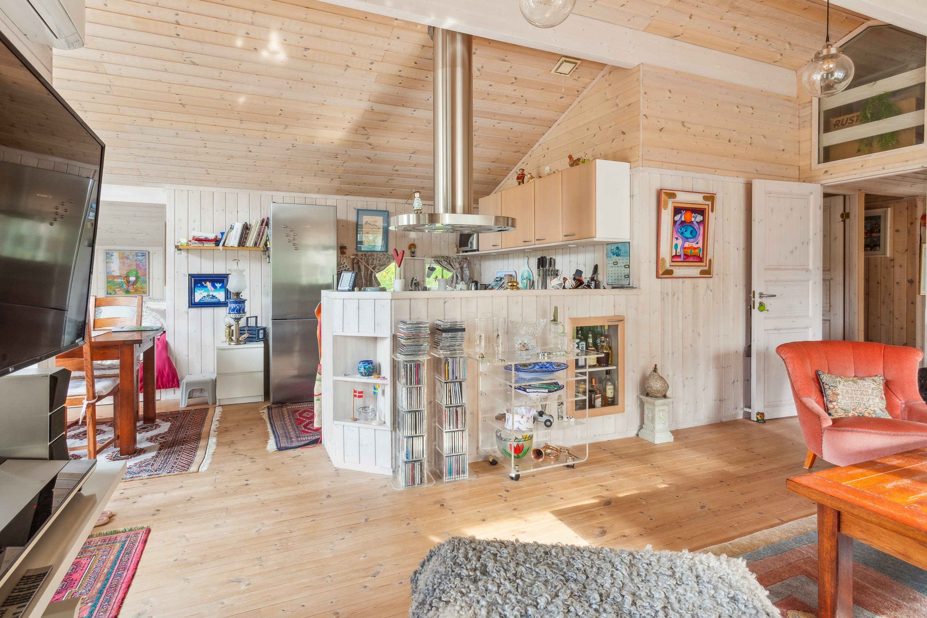 Fremhævet stue billede i fuldskærmstilstand. Billede af Post-Jollen 25, Nordmarken, 9940 Læsø